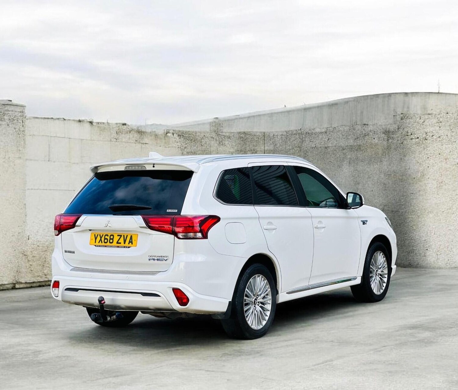 Used Mitsubishi Outlander 2018 for sale - 77688996: Photo 6