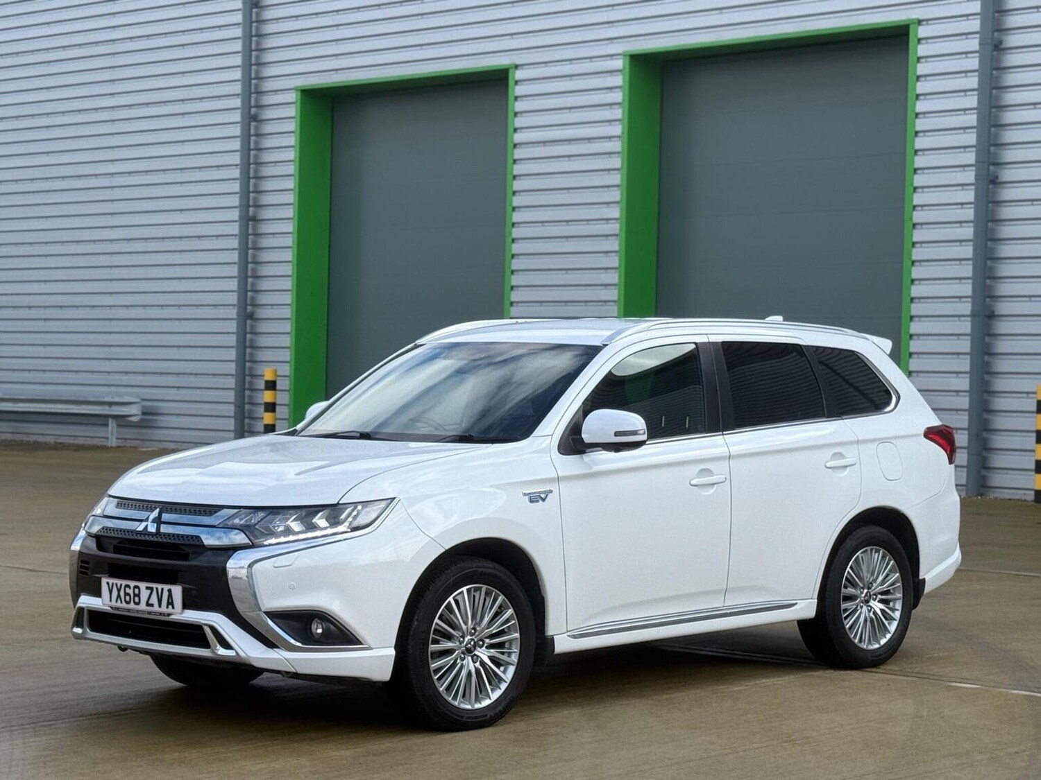 Used Mitsubishi Outlander 2018 for sale - 77688996: Photo 74