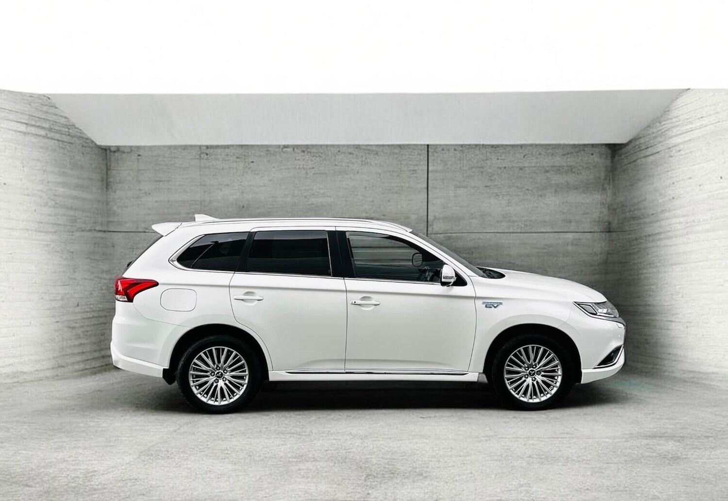 Used Mitsubishi Outlander 2018 for sale - 77688996: Photo 8