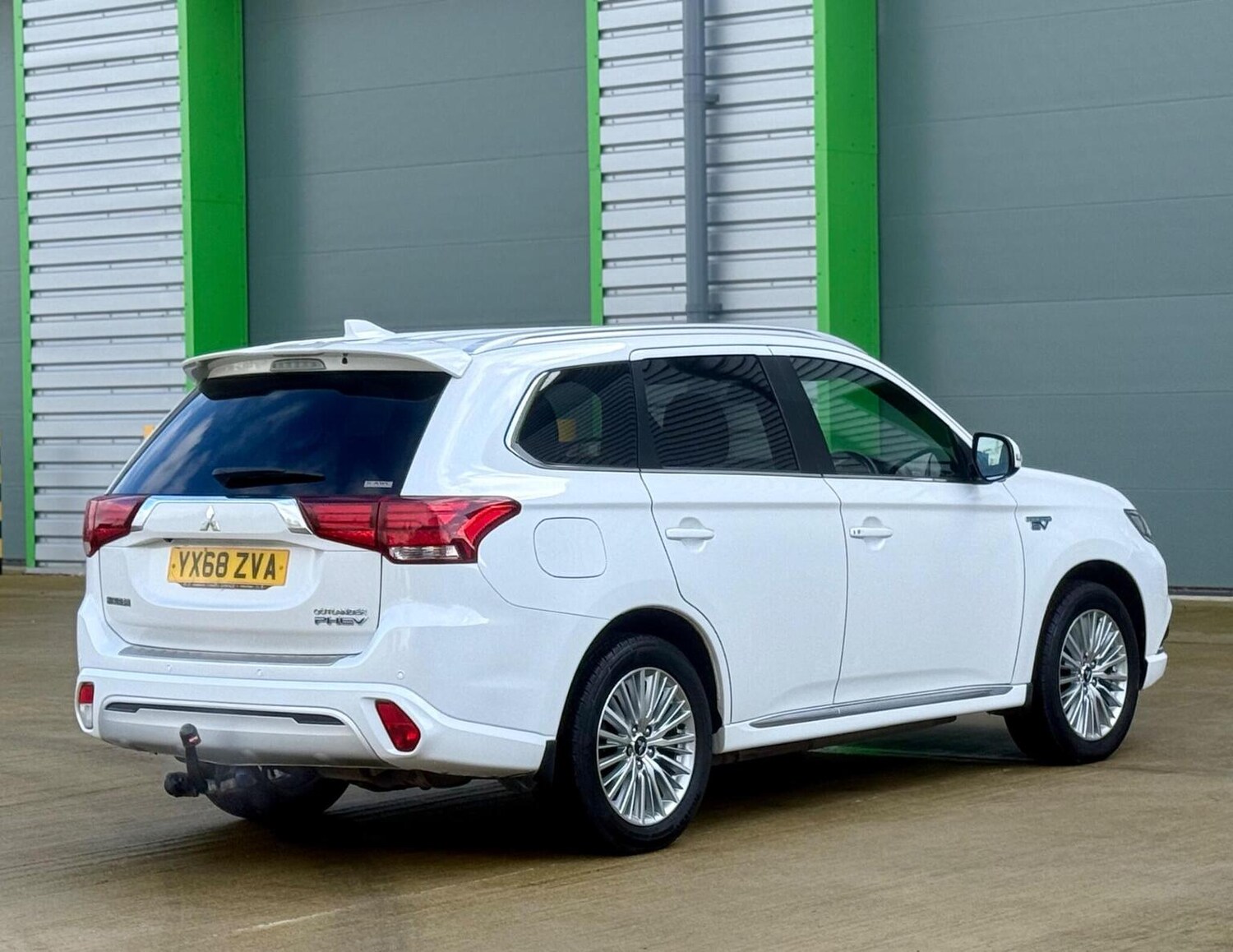 Used Mitsubishi Outlander 2018 for sale - 77688996: Photo 81