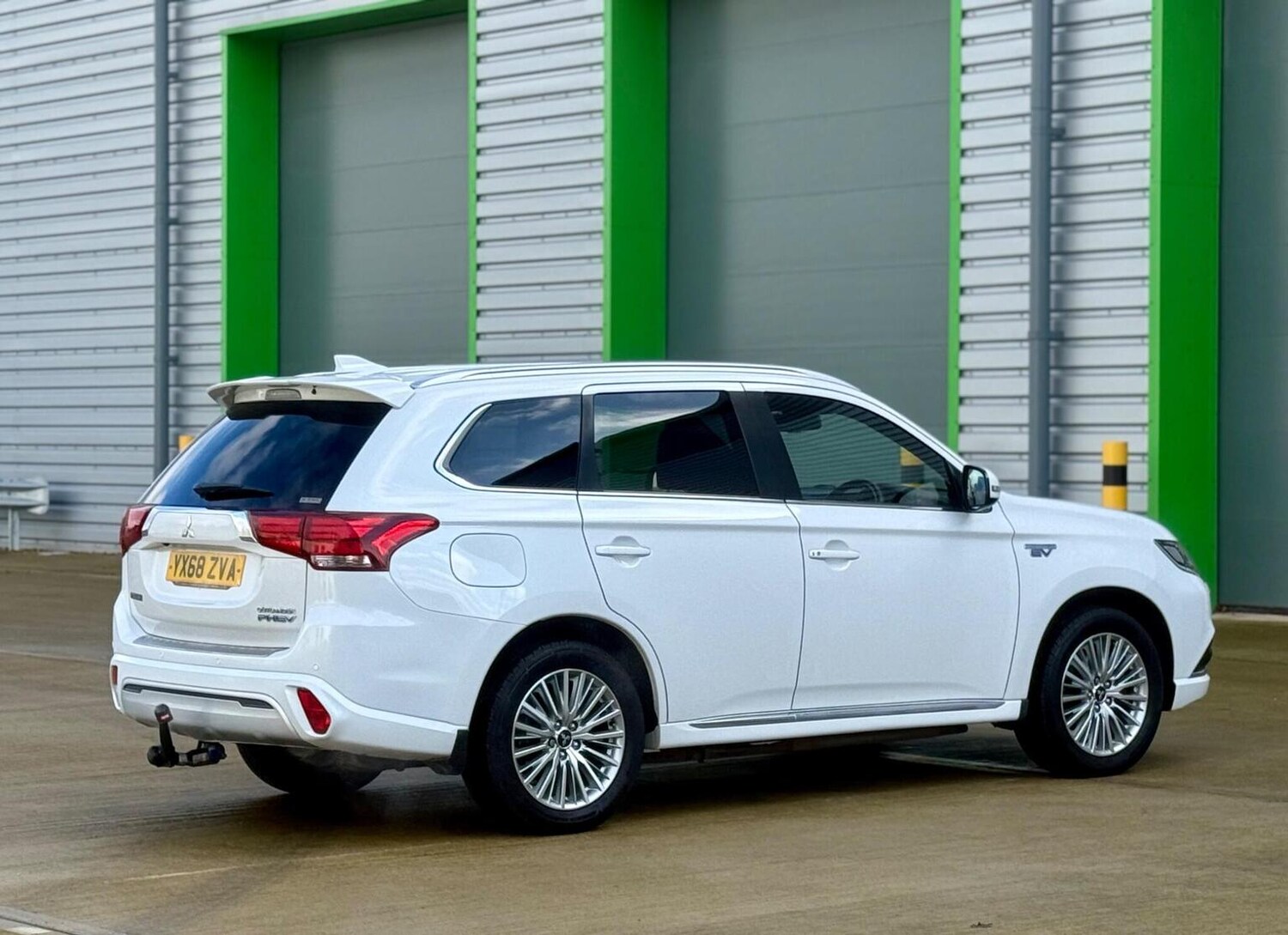 Used Mitsubishi Outlander 2018 for sale - 77688996: Photo 82