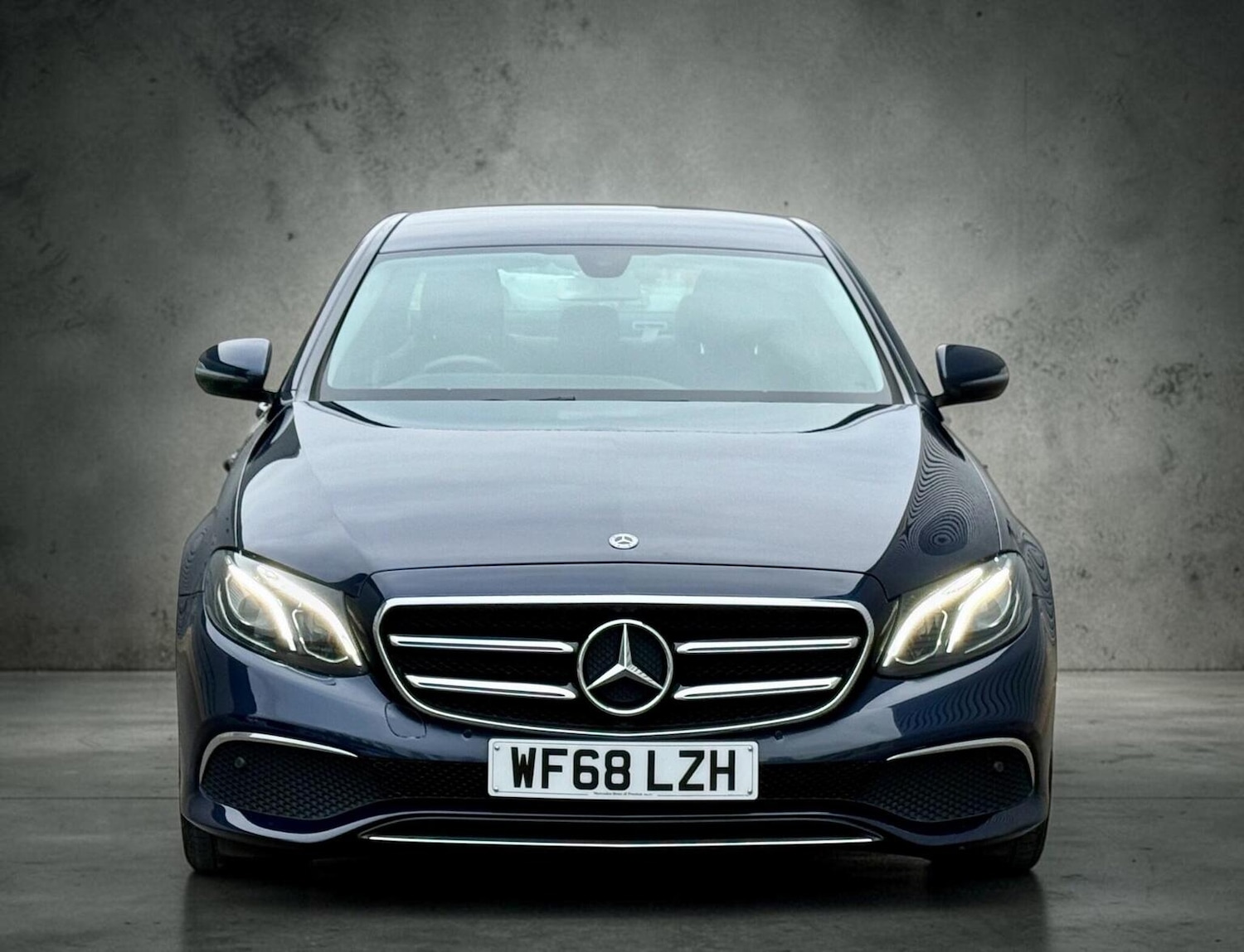 Used Mercedes-Benz E Class 2018 for sale - 78105975: Photo 2