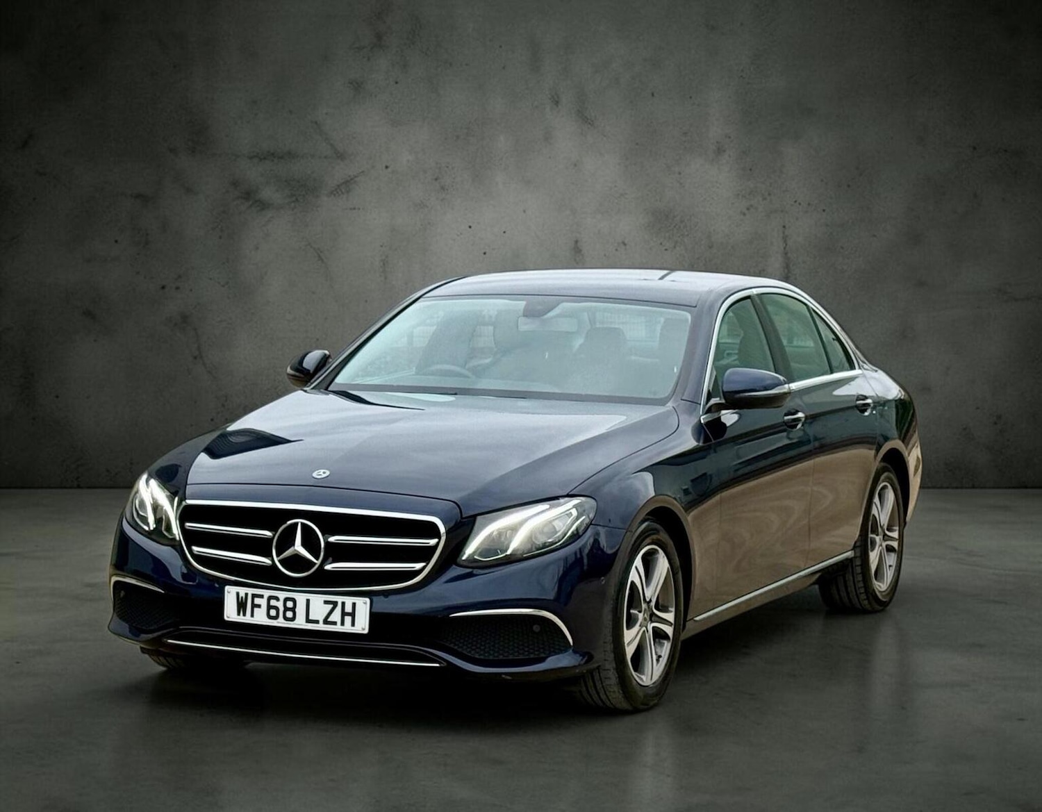 Used Mercedes-Benz E Class 2018 for sale - 78105975: Photo 3