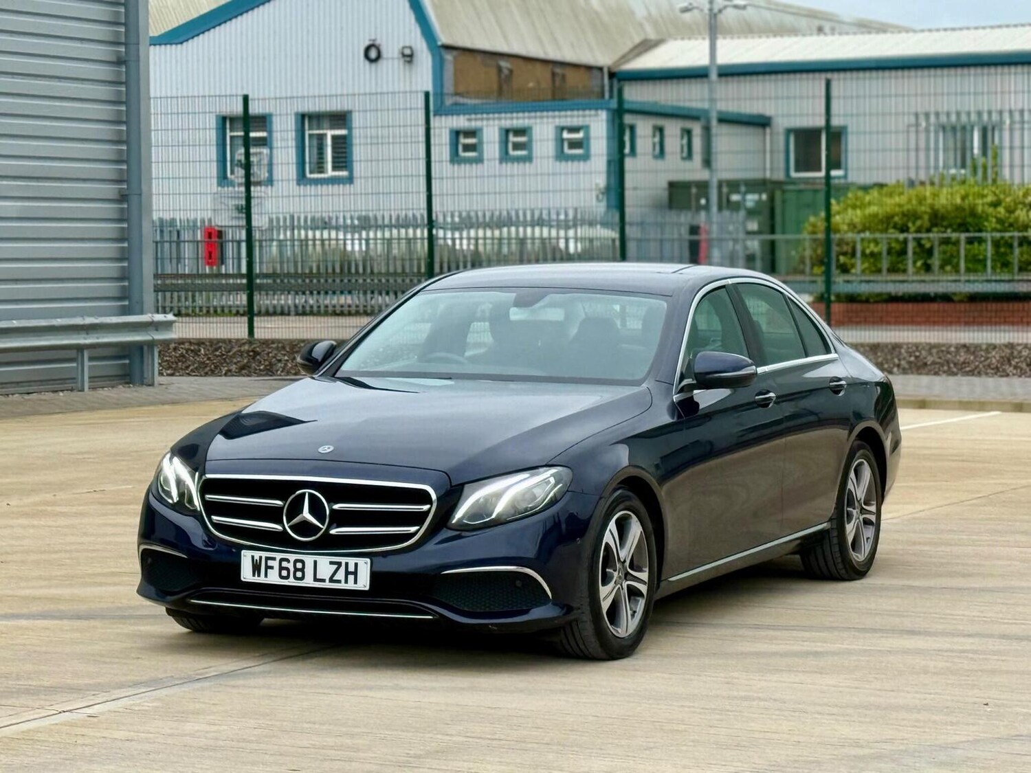 Used Mercedes-Benz E Class 2018 for sale - 78105975: Photo 41