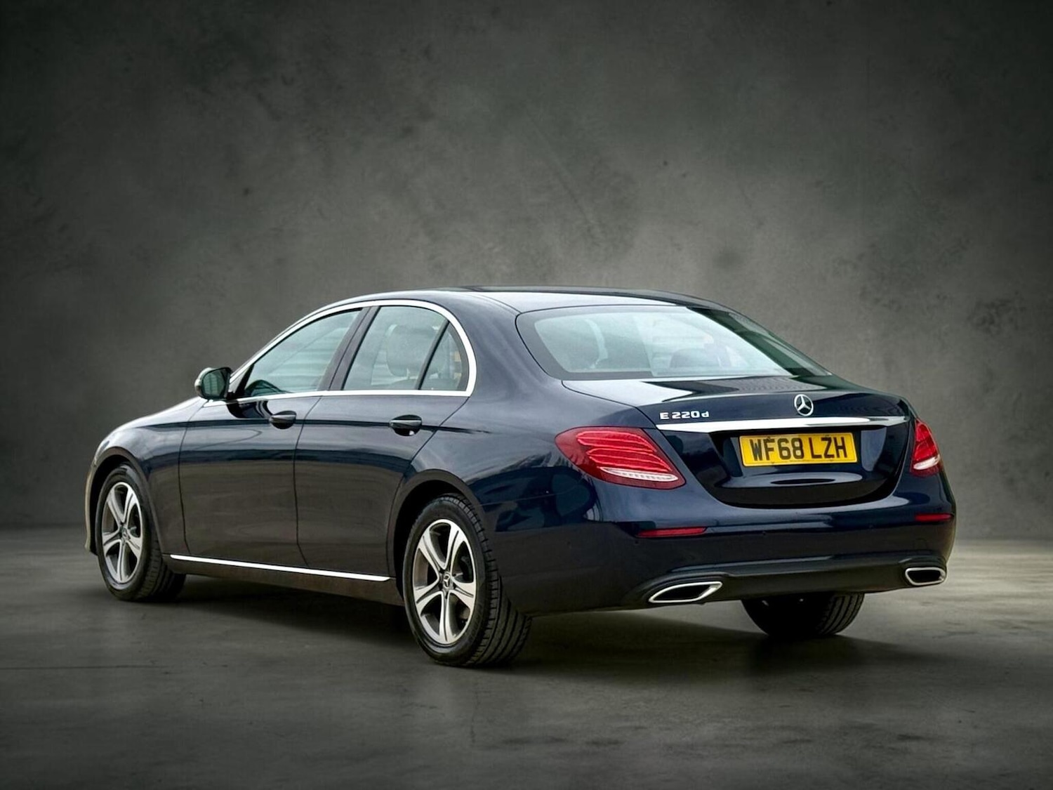 Used Mercedes-Benz E Class 2018 for sale - 78105975: Photo 5