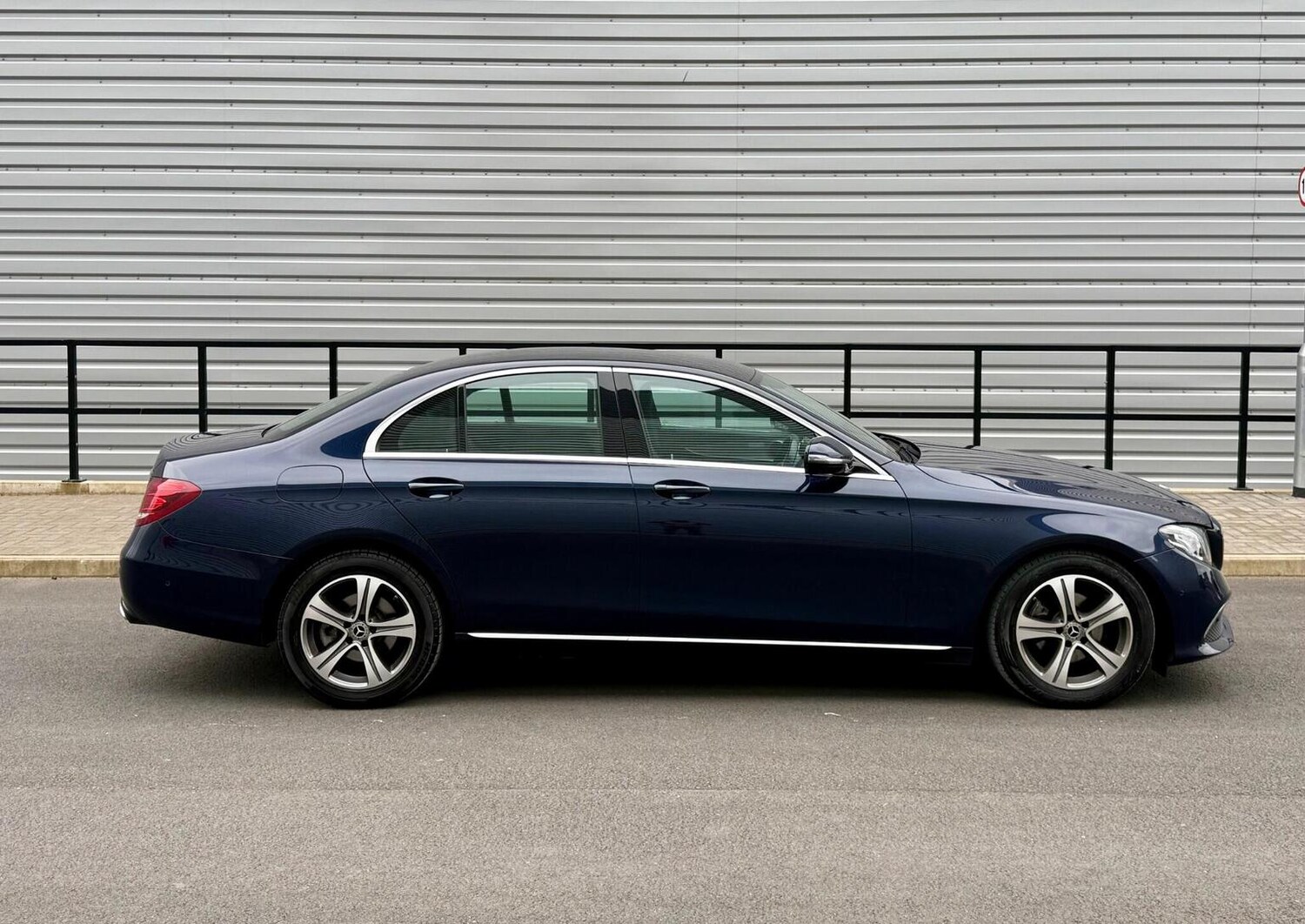 Used Mercedes-Benz E Class 2018 for sale - 78105975: Photo 79