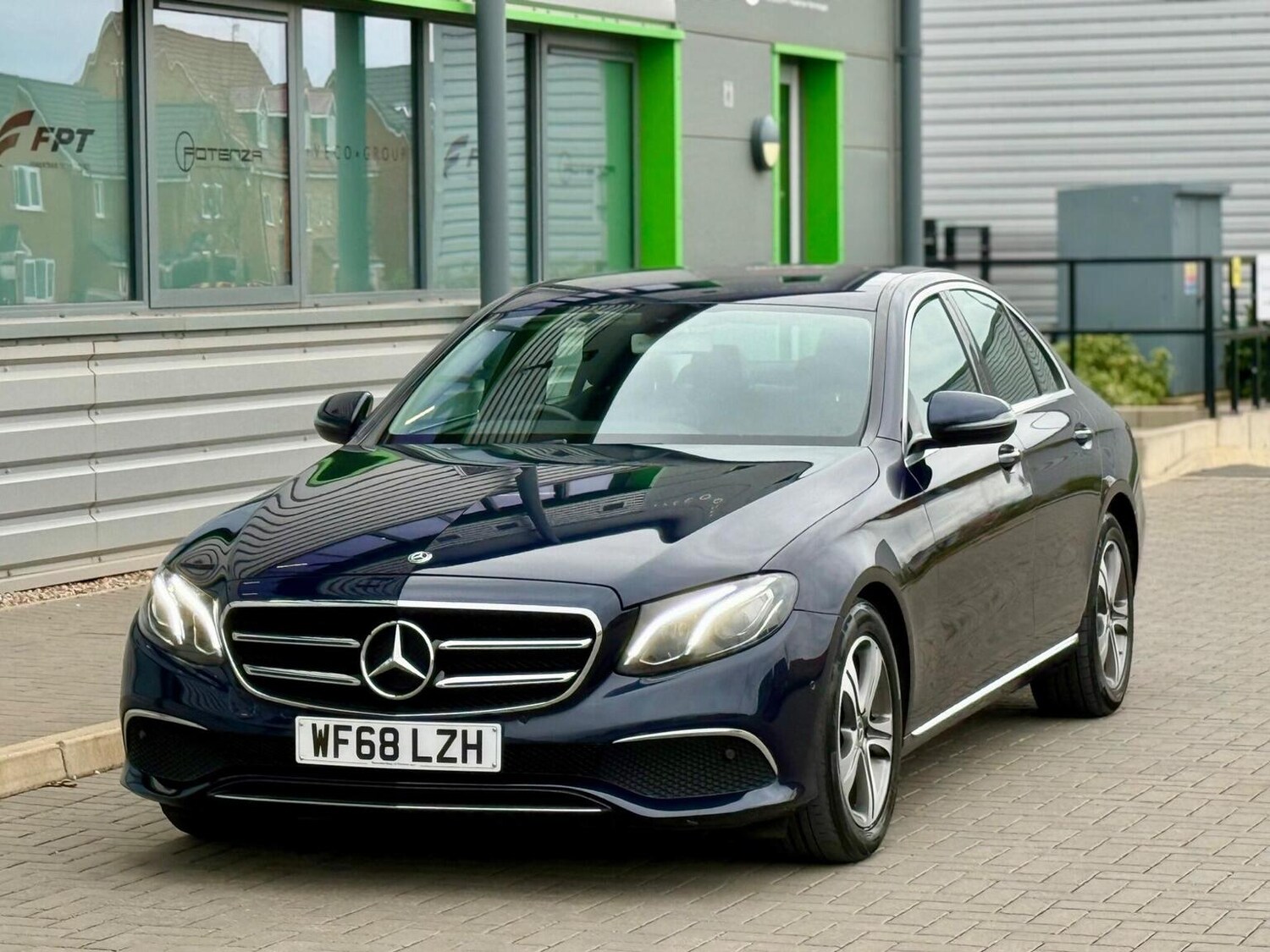 Used Mercedes-Benz E Class 2018 for sale - 78105975: Photo 85