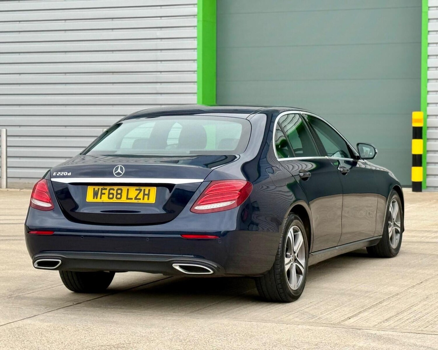 Used Mercedes-Benz E Class 2018 for sale - 78105975: Photo 97