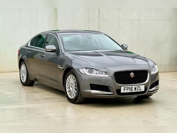 Used Jaguar XF 2016 for sale - 77813113: Photo