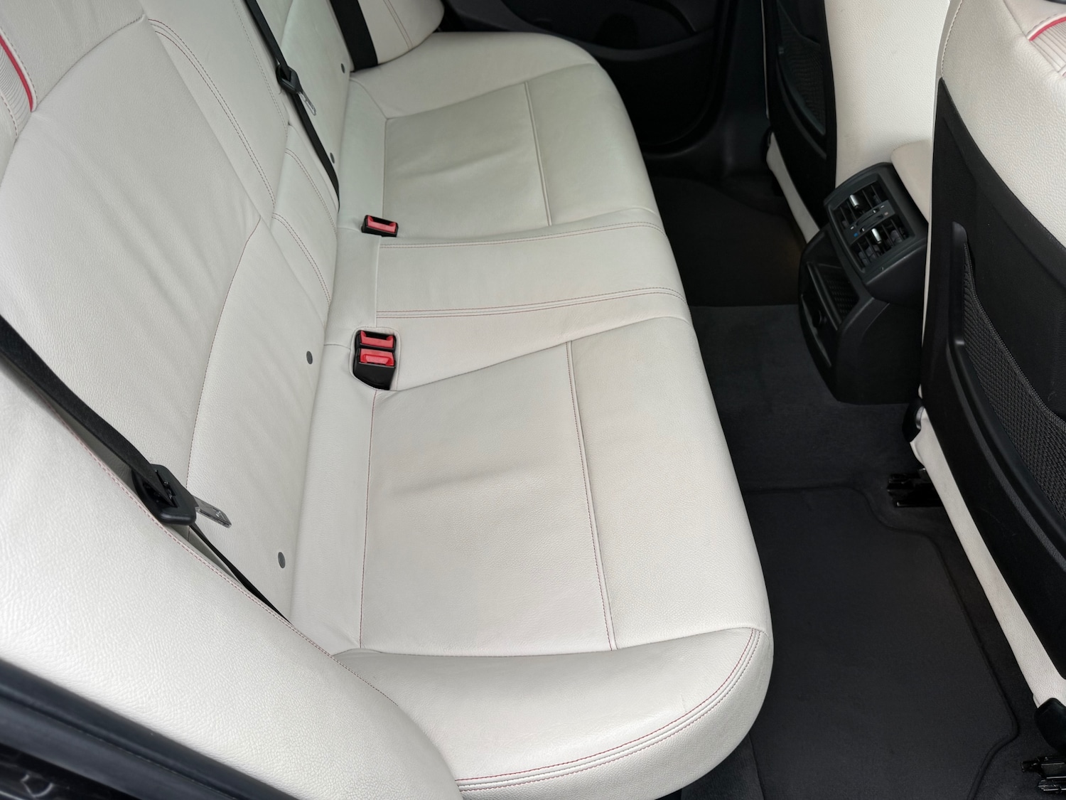 Used BMW X4 2018 for sale - 76334938: Photo 10
