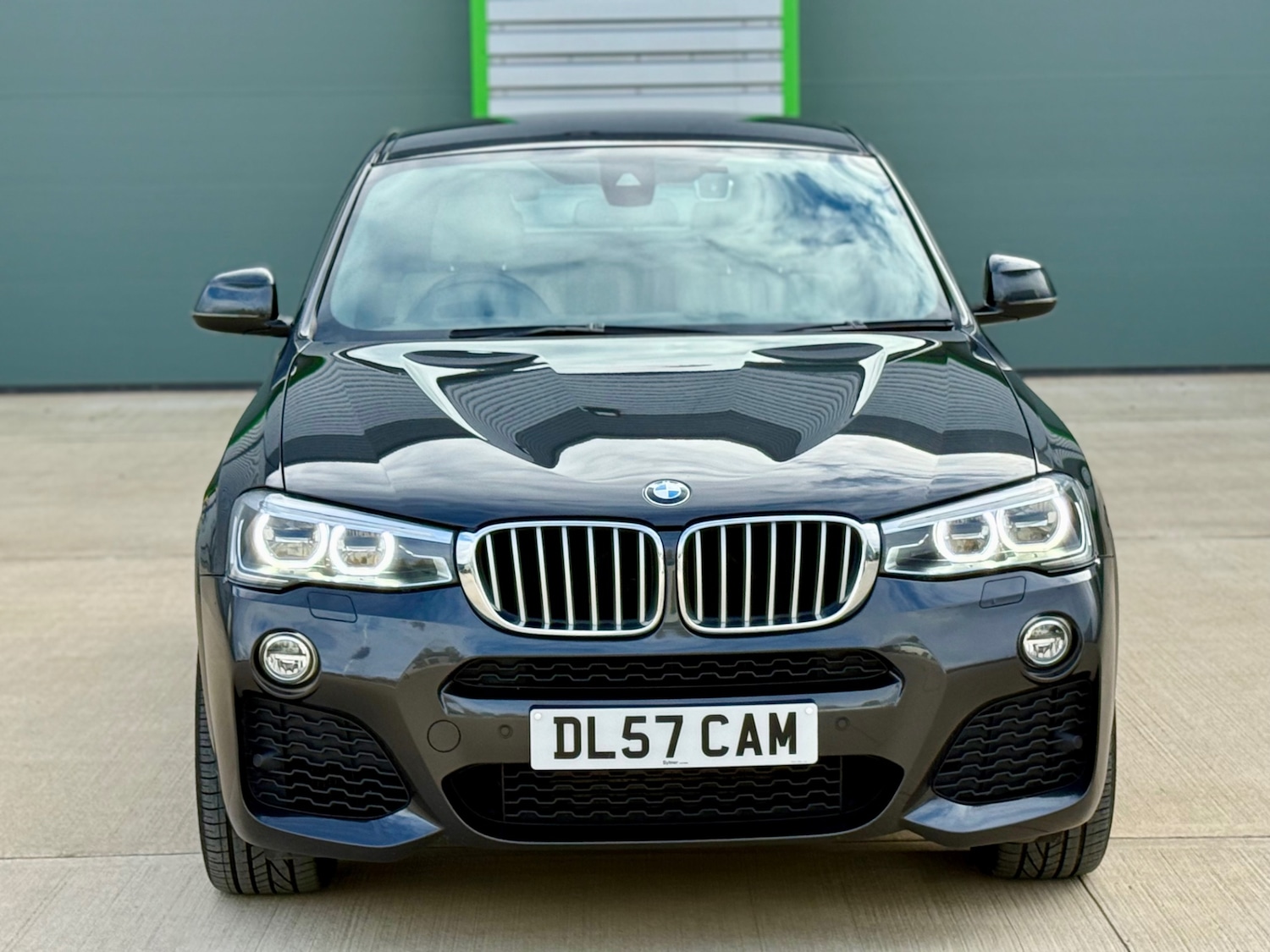 Used BMW X4 2018 for sale - 76334938: Photo 2