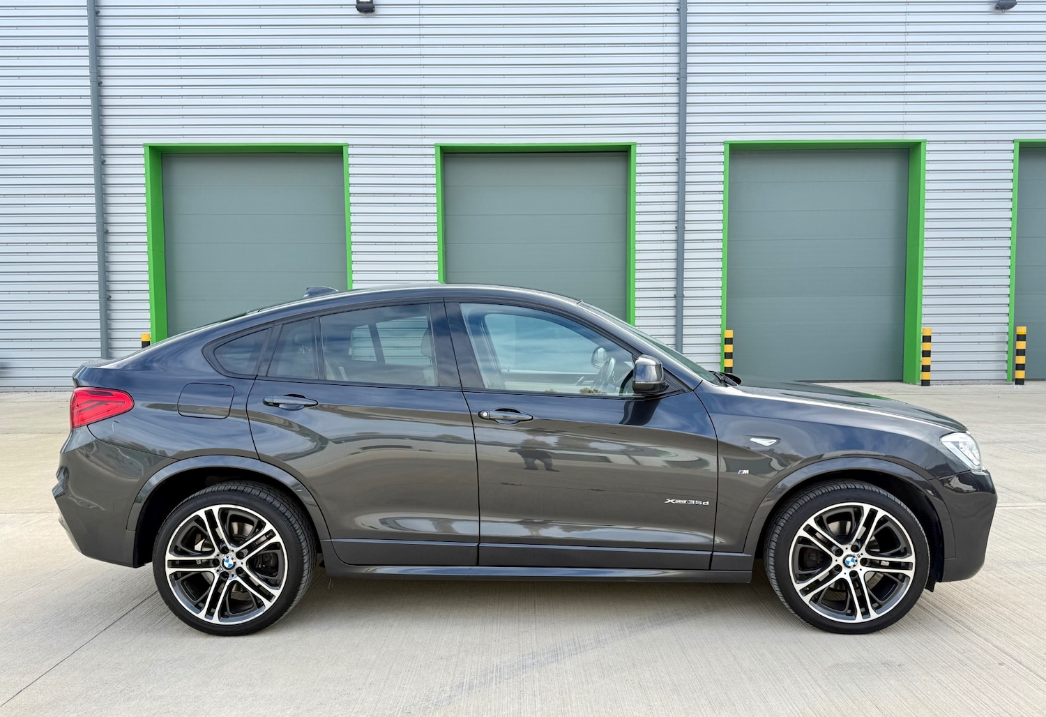 Used BMW X4 2018 for sale - 76334938: Photo 41