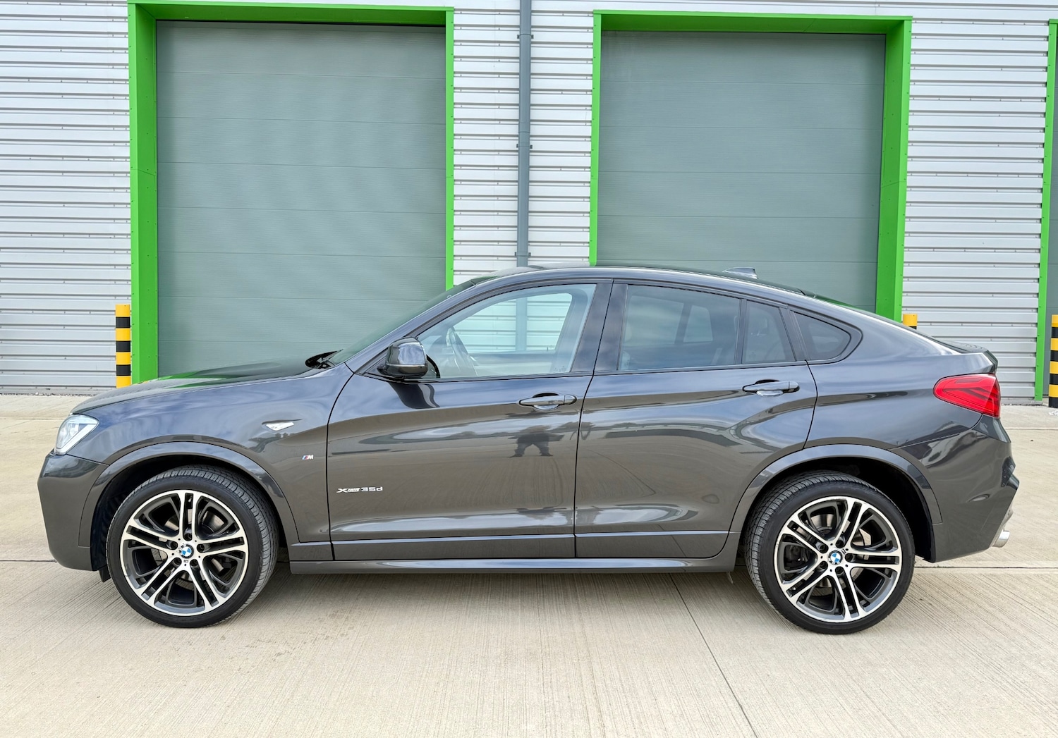 Used BMW X4 2018 for sale - 76334938: Photo 54