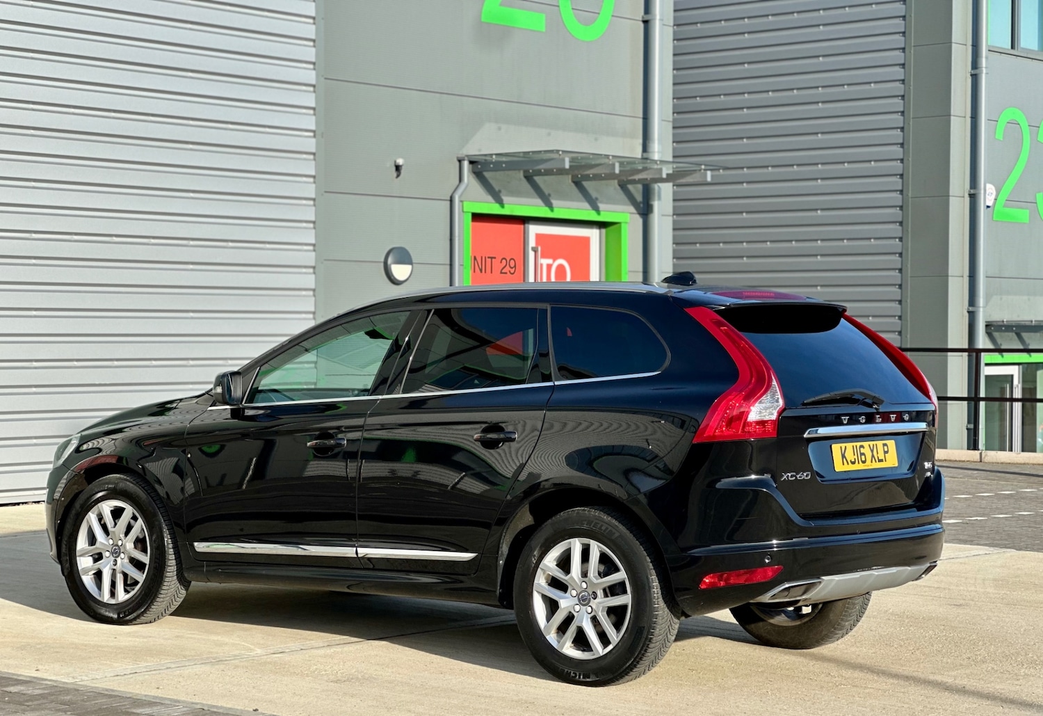 Used Volvo XC60 2016 for sale - 77271912: Photo 81