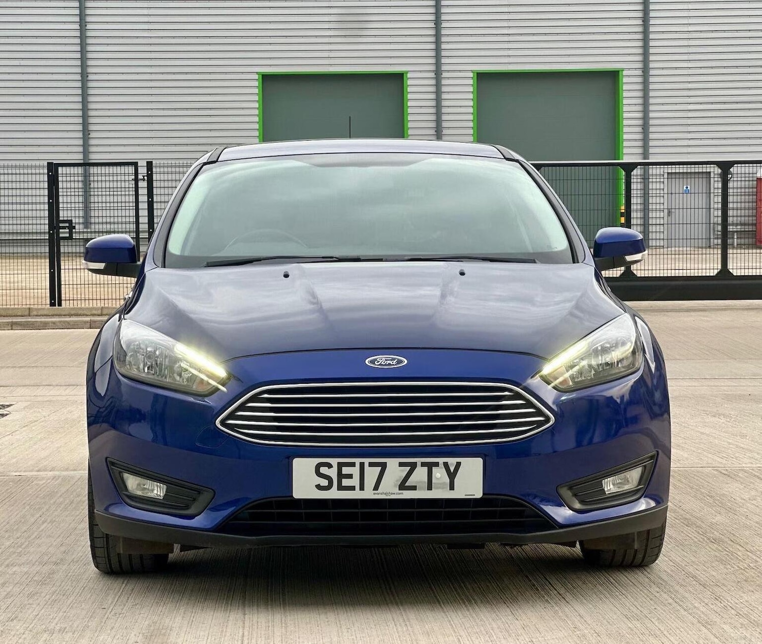 Used Ford Focus 2017 for sale - 77688975: Photo 3