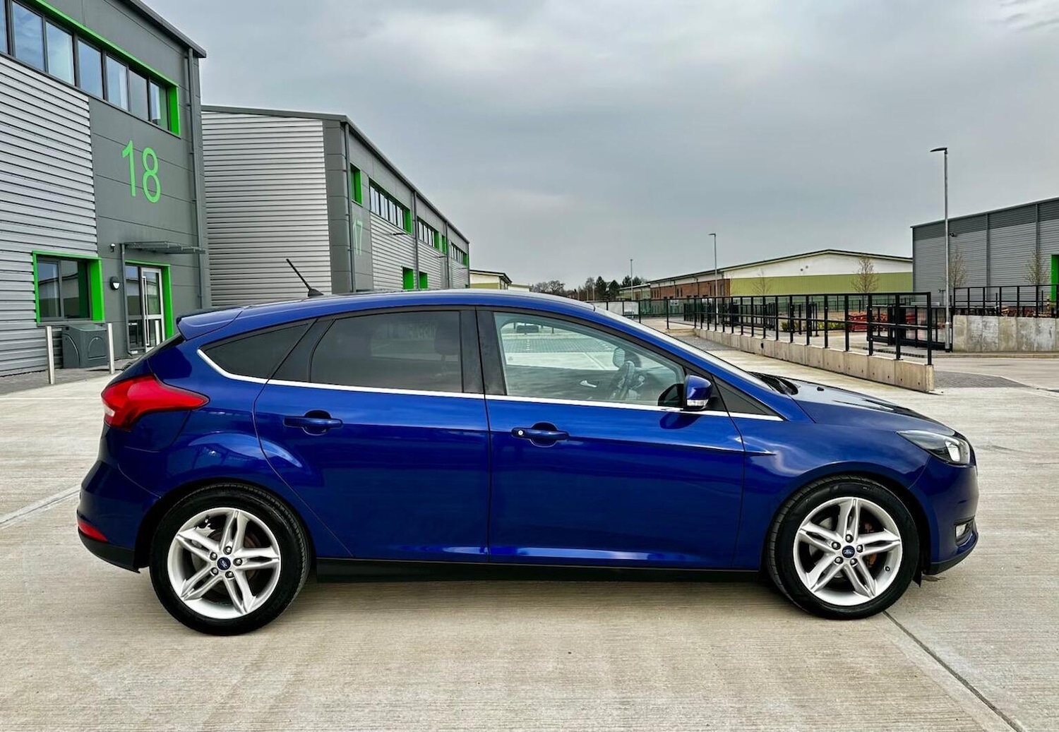 Used Ford Focus 2017 for sale - 77688975: Photo 35