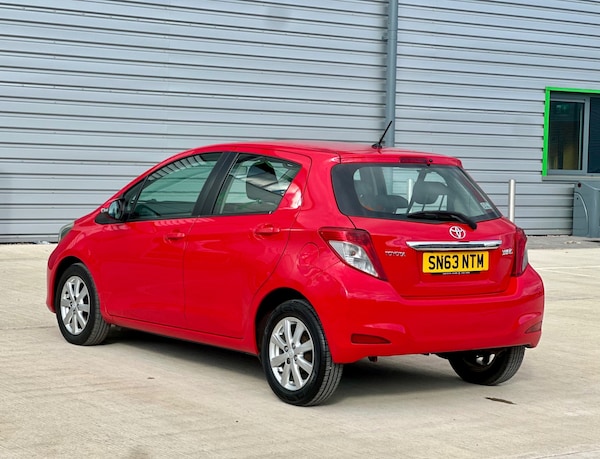 Used Toyota Yaris 2013 for sale - 74041688: Photo 11