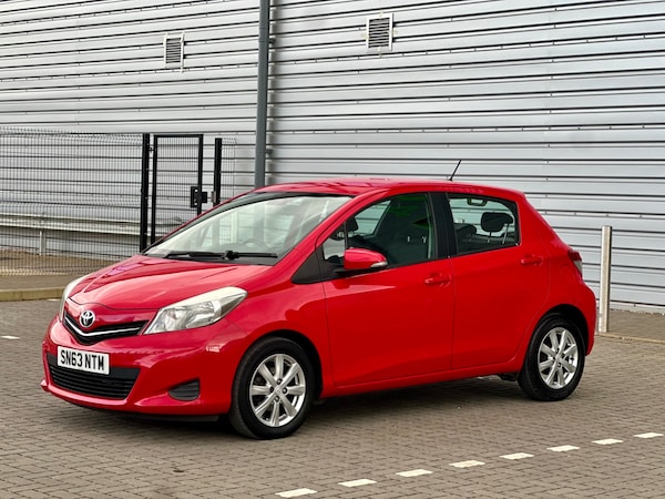 Used Toyota Yaris 2013 for sale - 74041688: Photo 41
