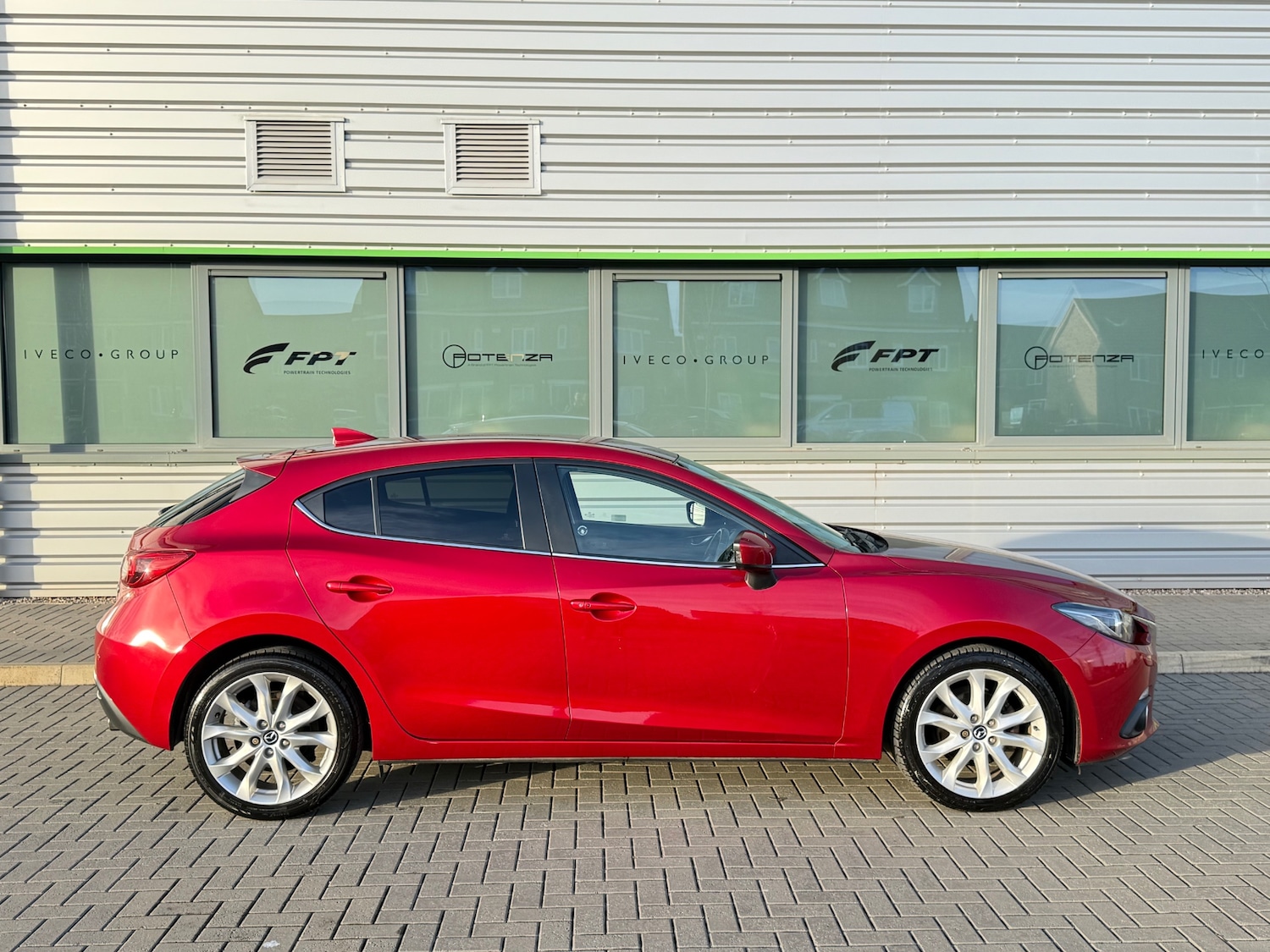 Used Mazda Mazda3 2015 for sale - 77535835: Photo 31
