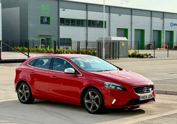 Used Volvo V40 2014 for sale - 74821328: Photo 65