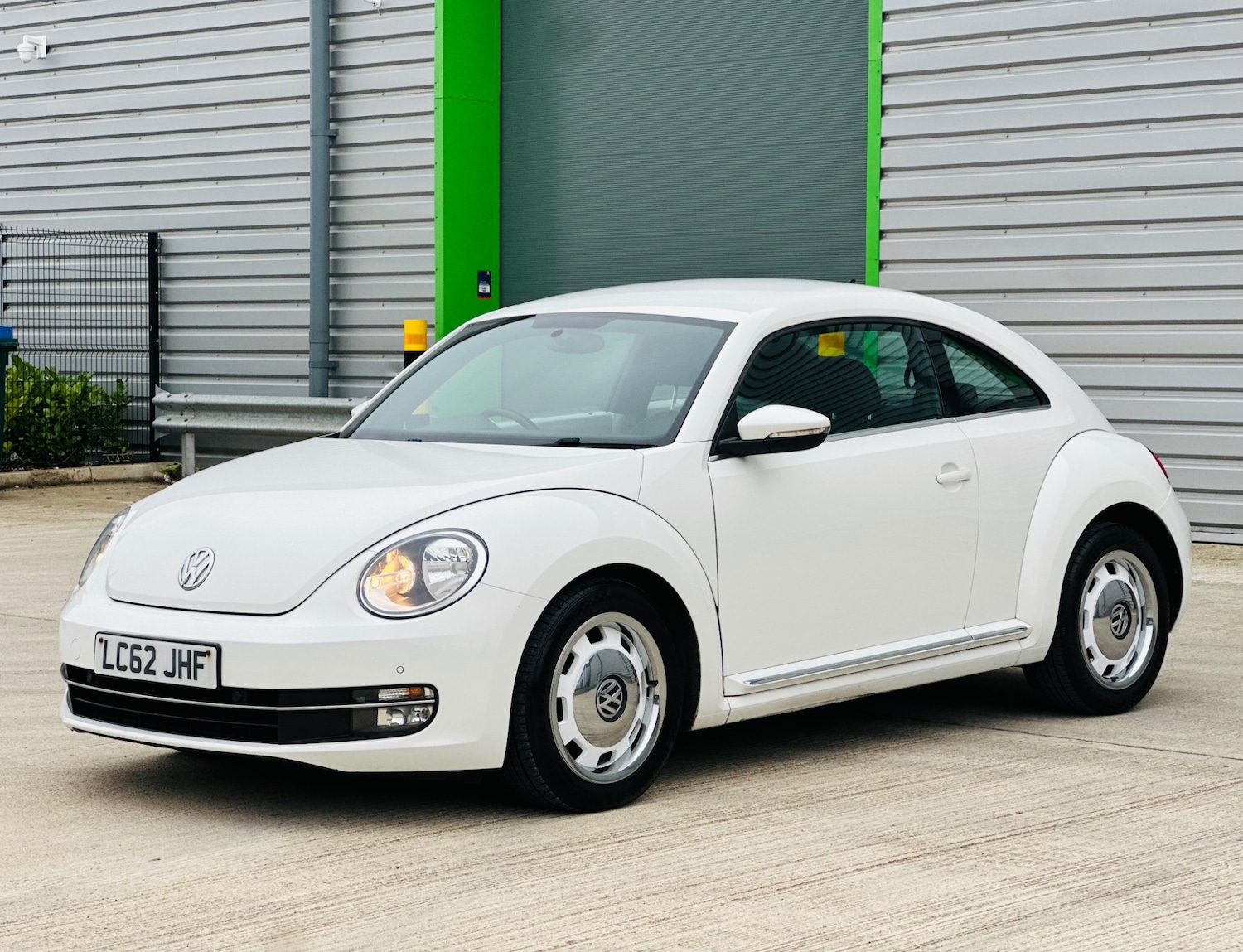 Used Volkswagen Beetle 2012 for sale - 76293317: Photo 1