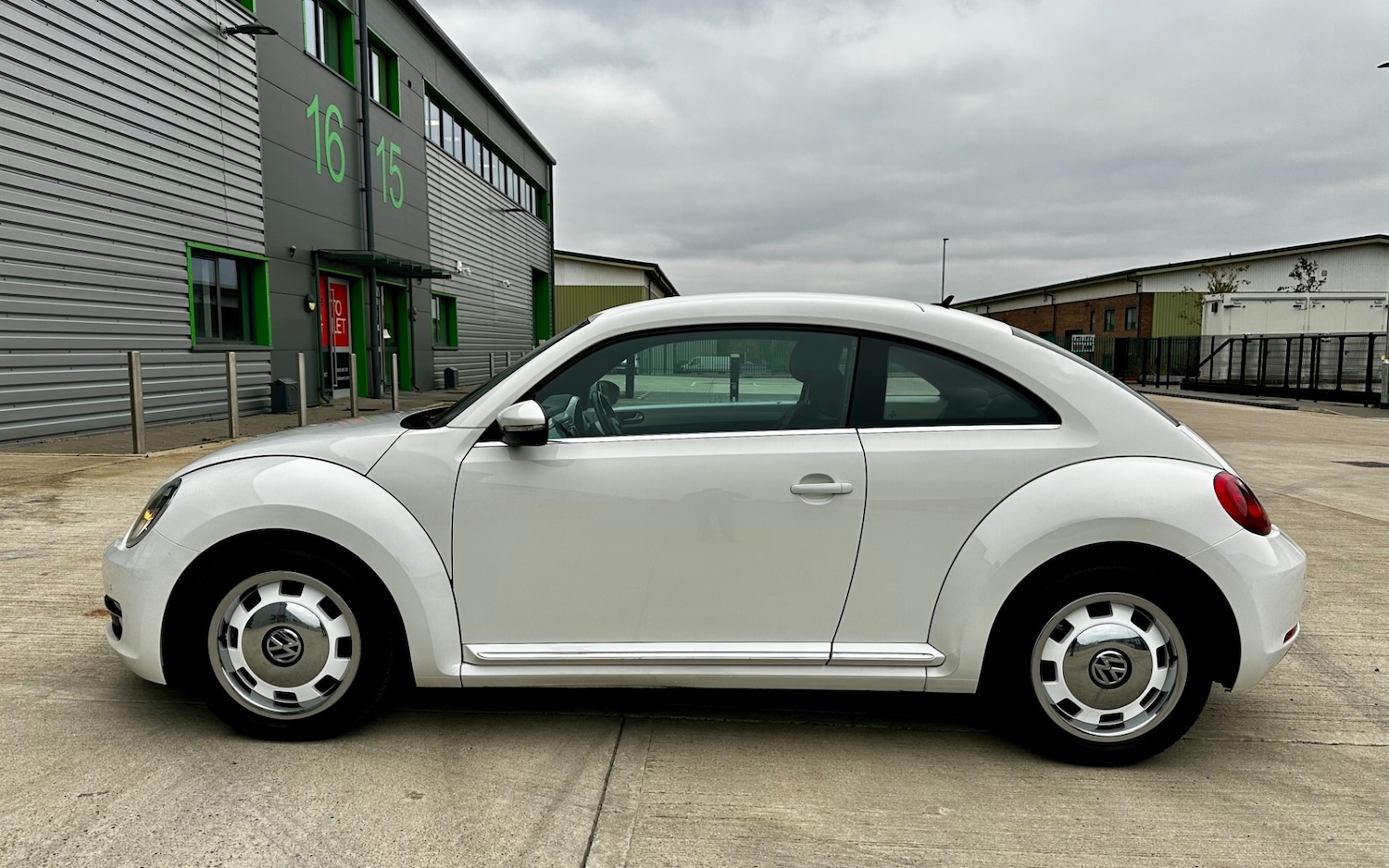 Used Volkswagen Beetle 2012 for sale - 76293317: Photo 37