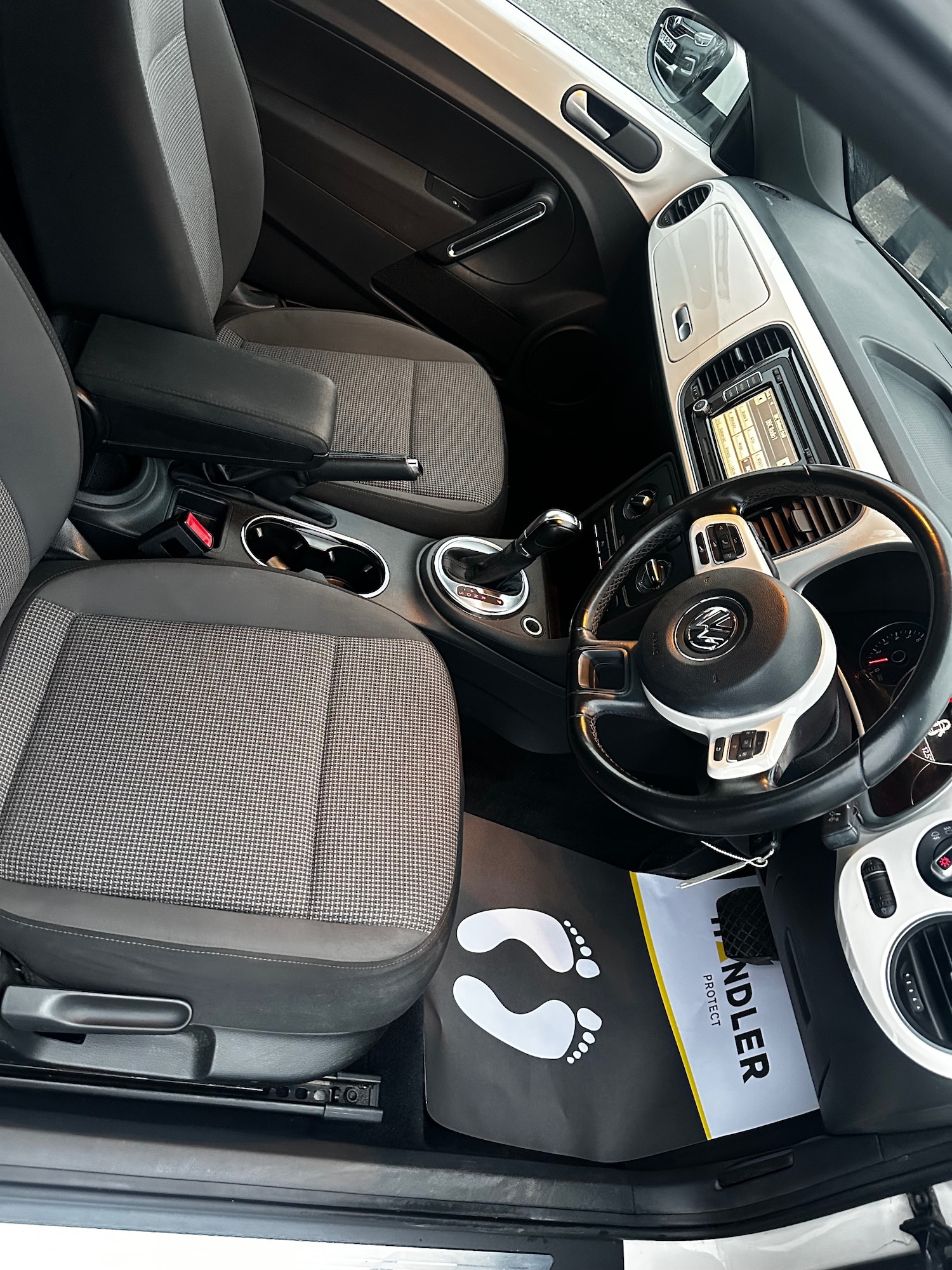 Used Volkswagen Beetle 2012 for sale - 76293317: Photo 73