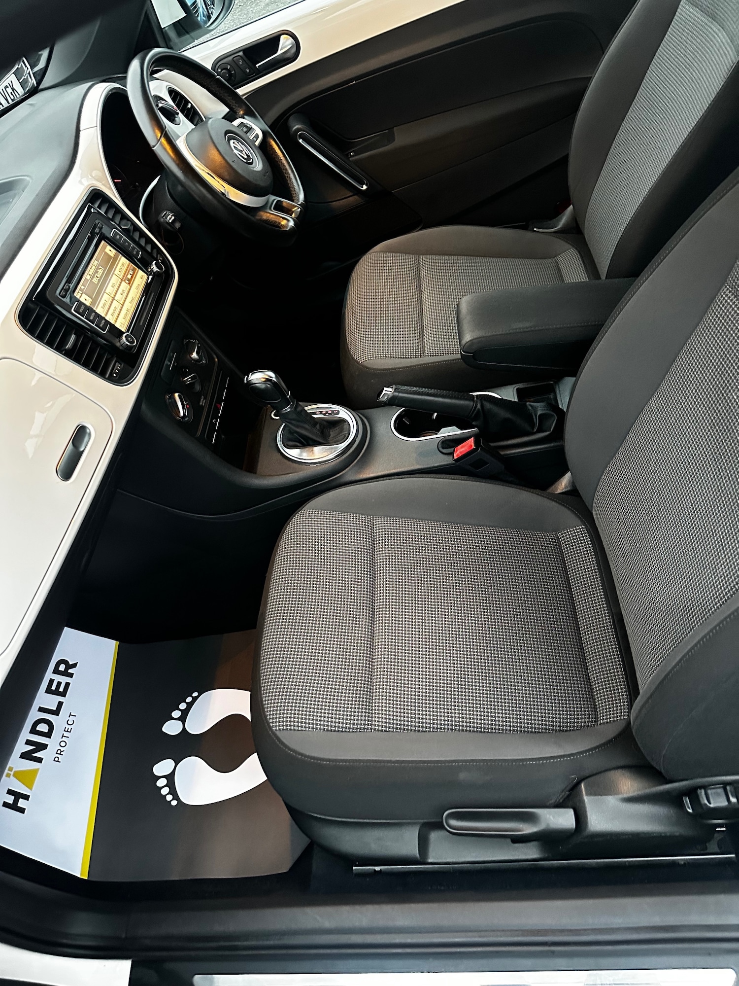 Used Volkswagen Beetle 2012 for sale - 76293317: Photo 74