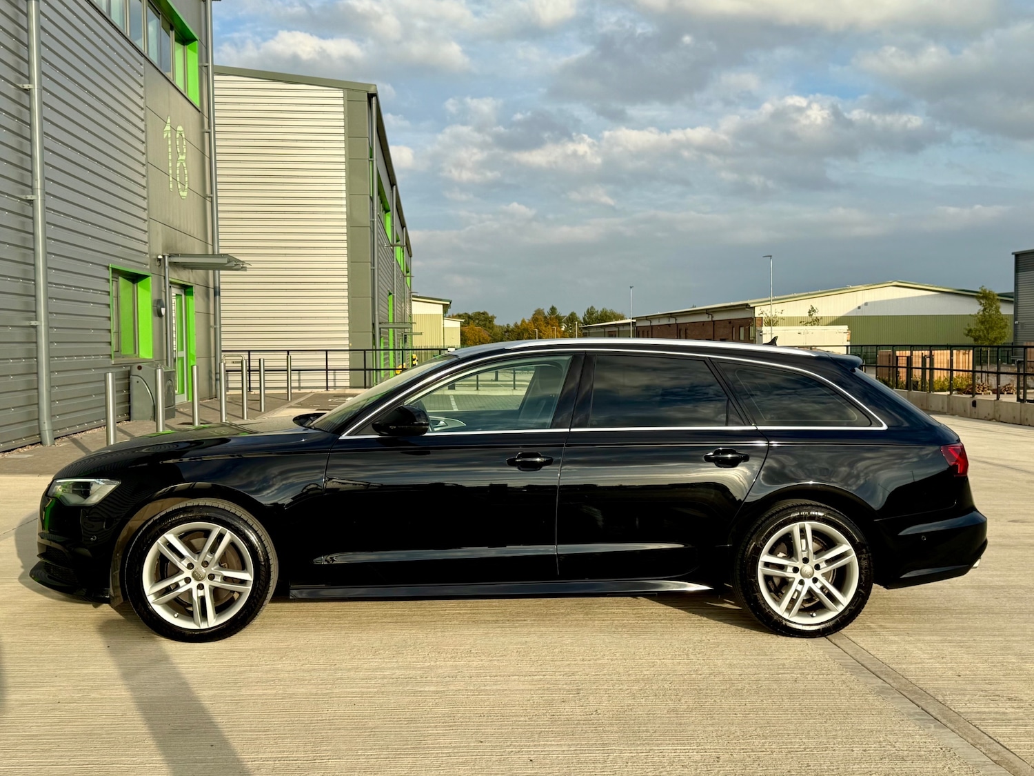 Used Audi A6 2017 for sale - 76143611: Photo 24