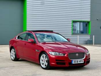 Used Jaguar XE 2018 for sale - 74964871: Photo