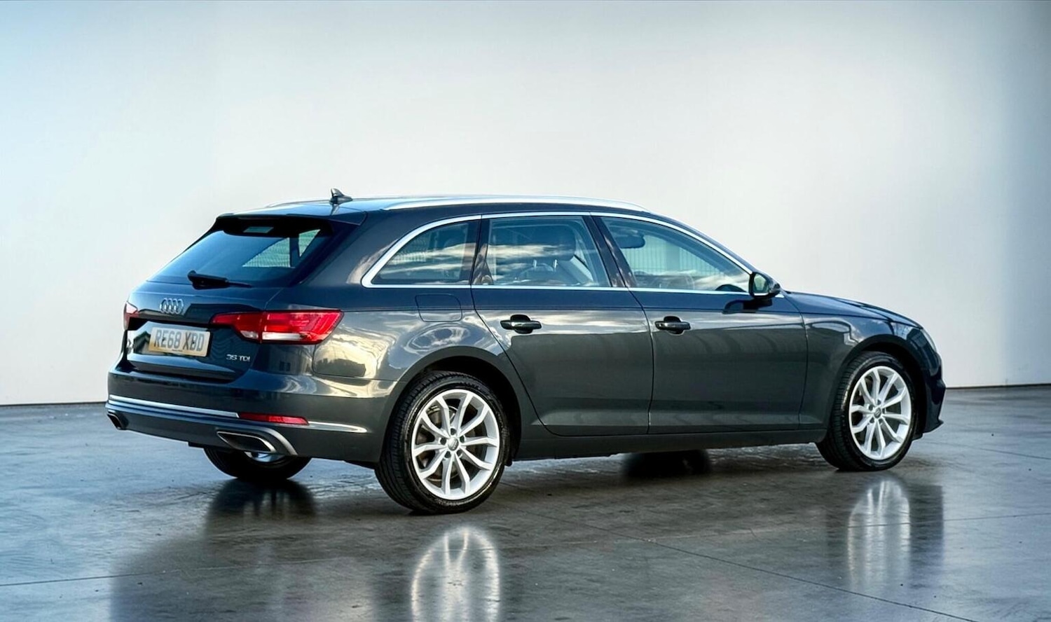 Used Audi A4 2019 for sale - 77896151: Photo 5