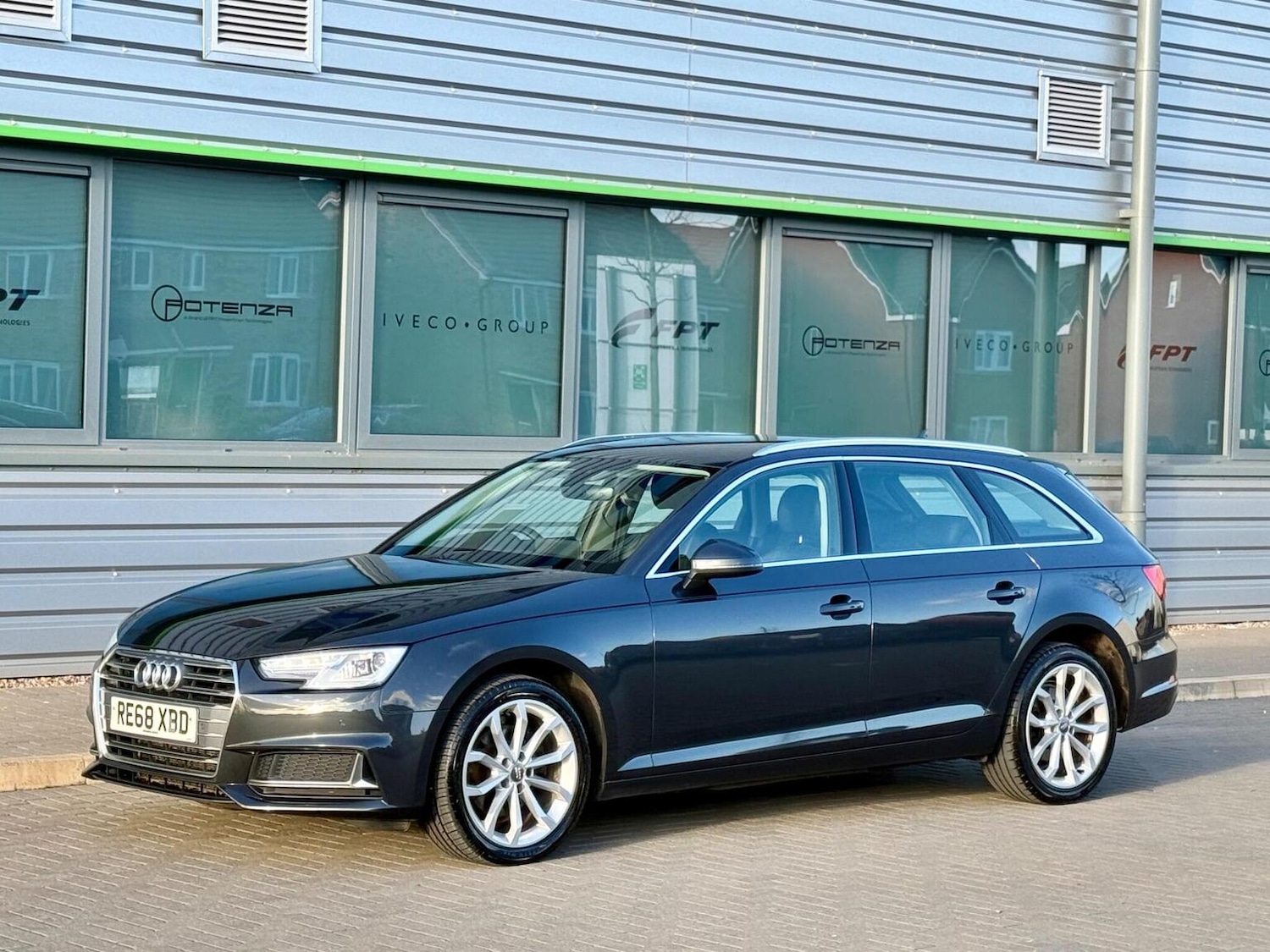 Used Audi A4 2019 for sale - 77896151: Photo 65