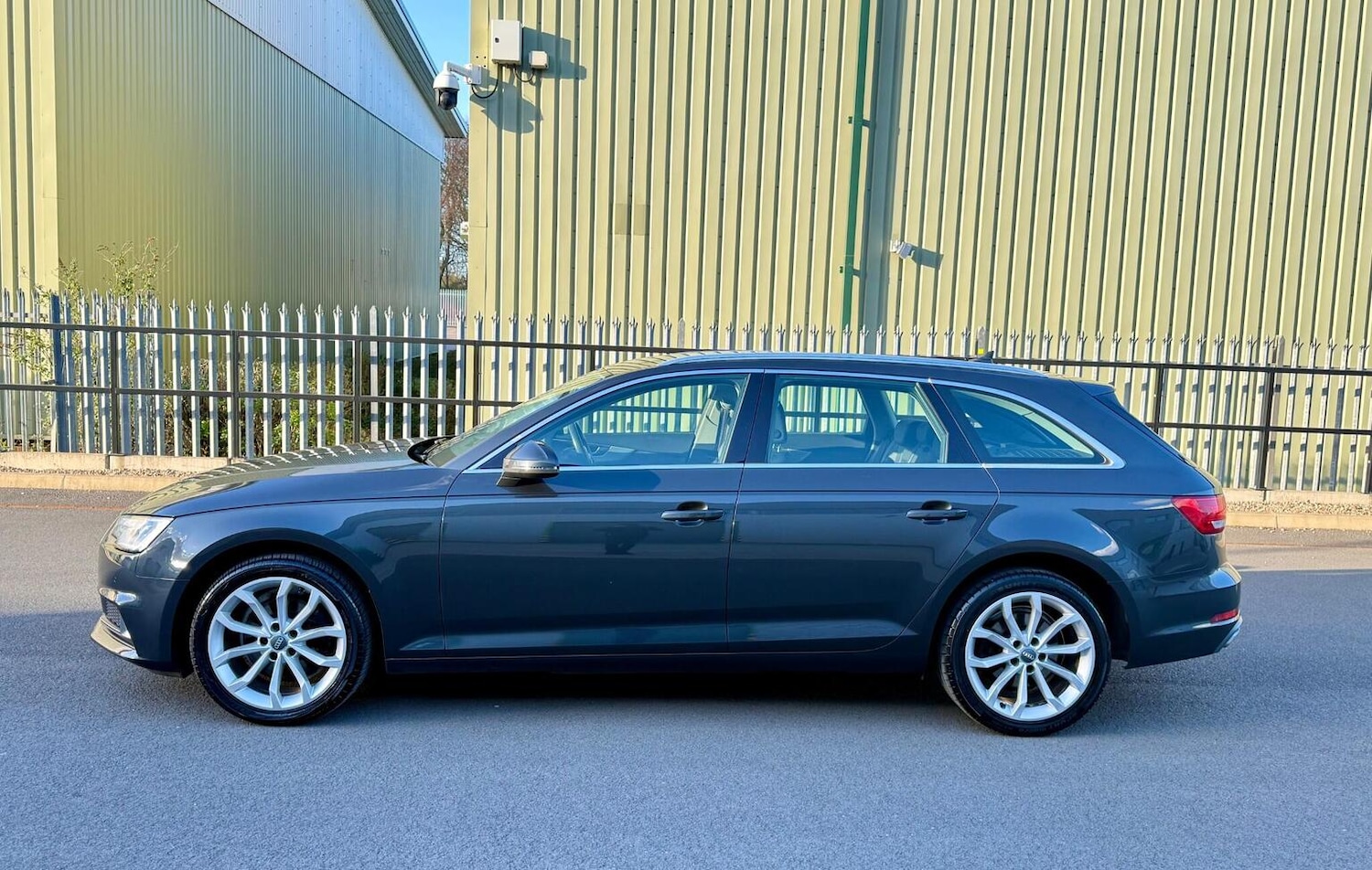 Used Audi A4 2019 for sale - 77896151: Photo 79