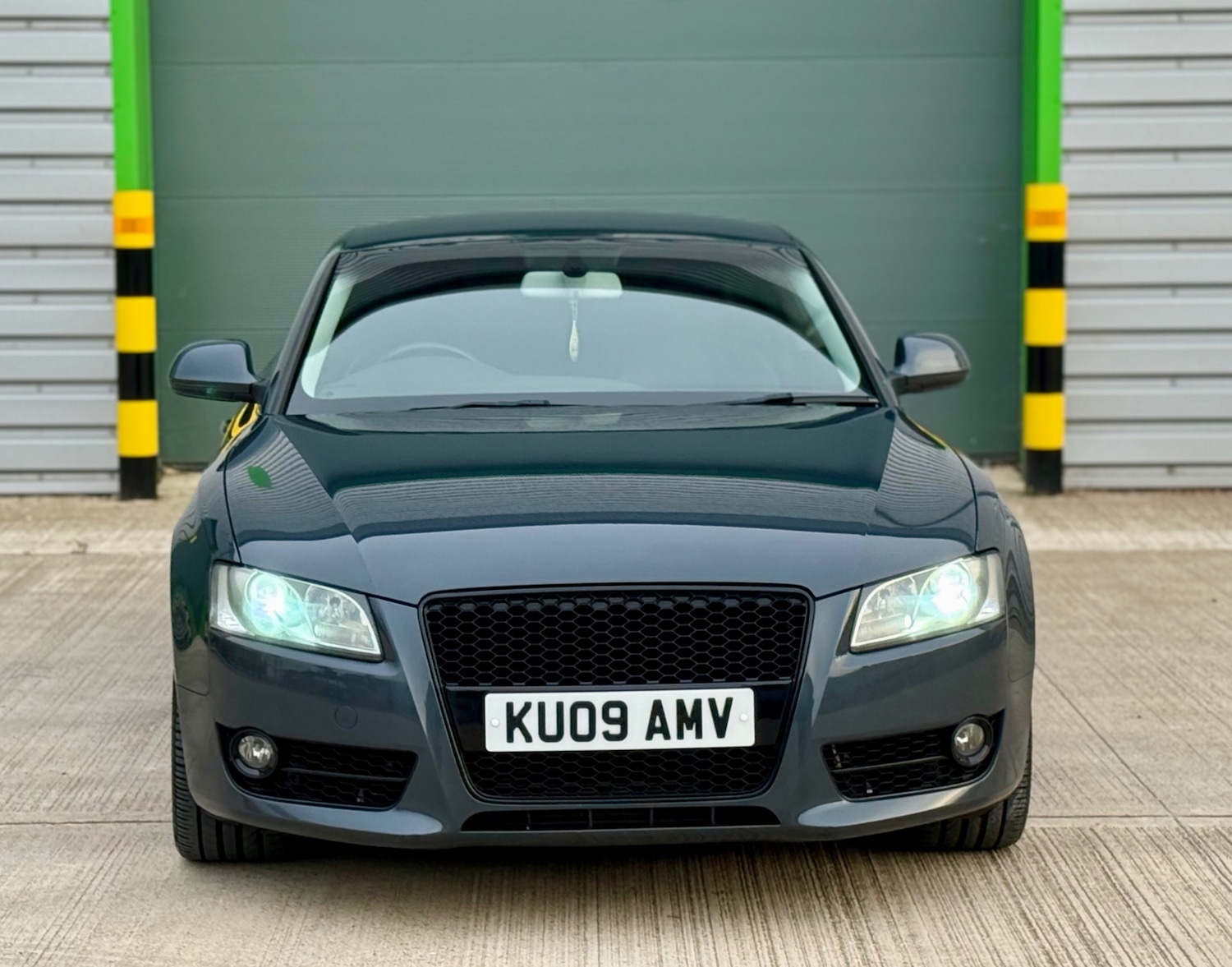 Used Audi A5 2009 for sale - 76114671: Photo 2