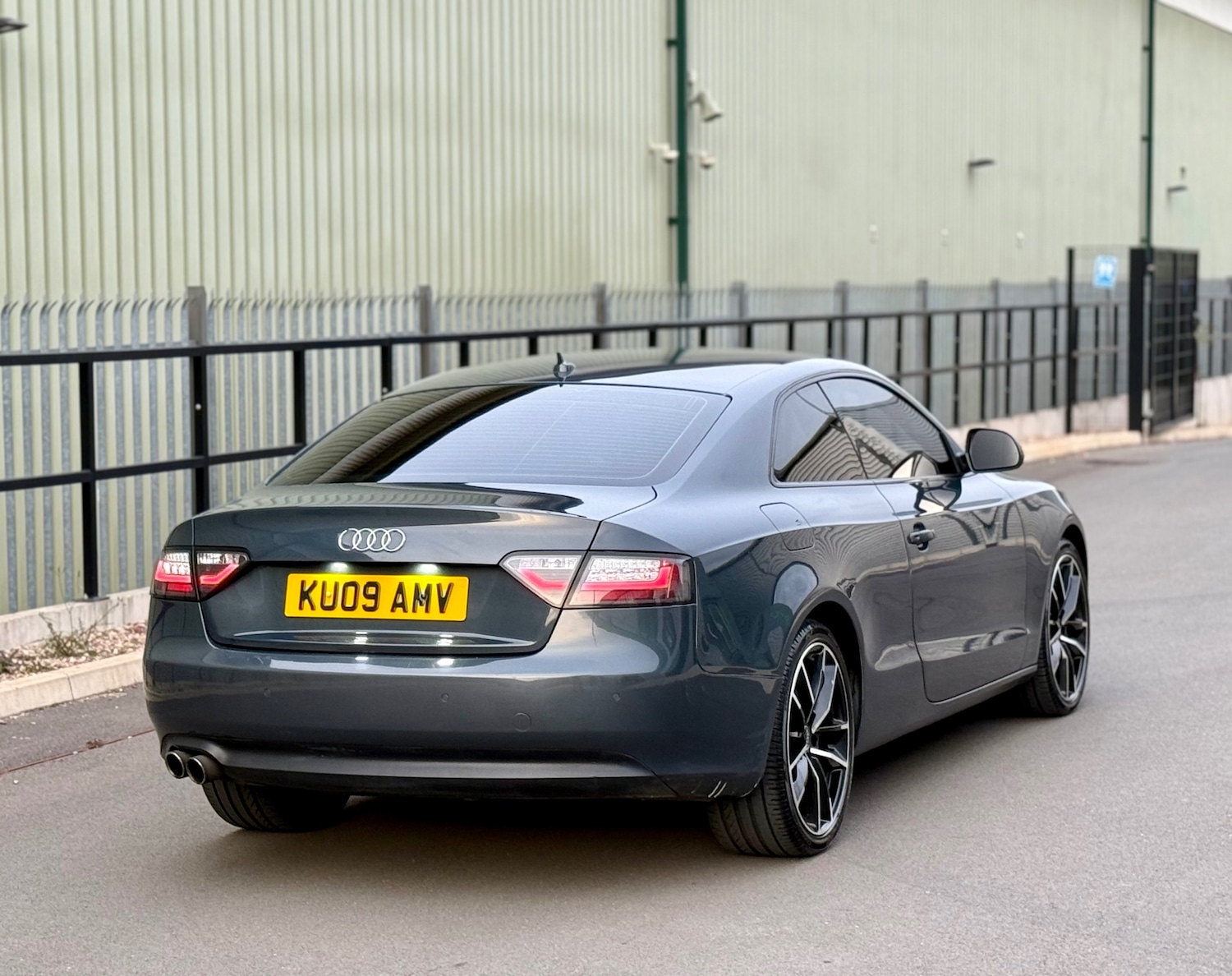 Used Audi A5 2009 for sale - 76114671: Photo 34