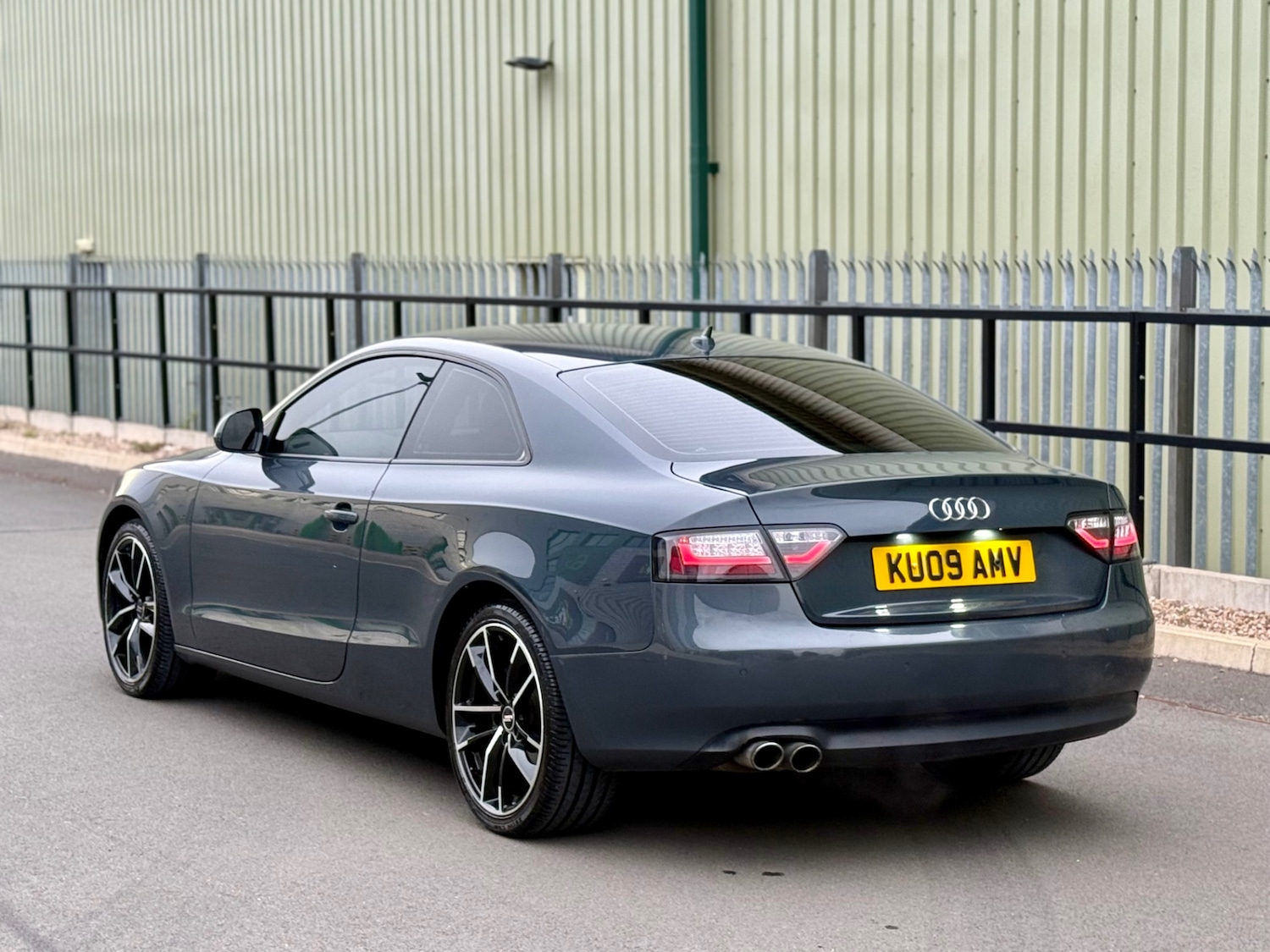 Used Audi A5 2009 for sale - 76114671: Photo 79