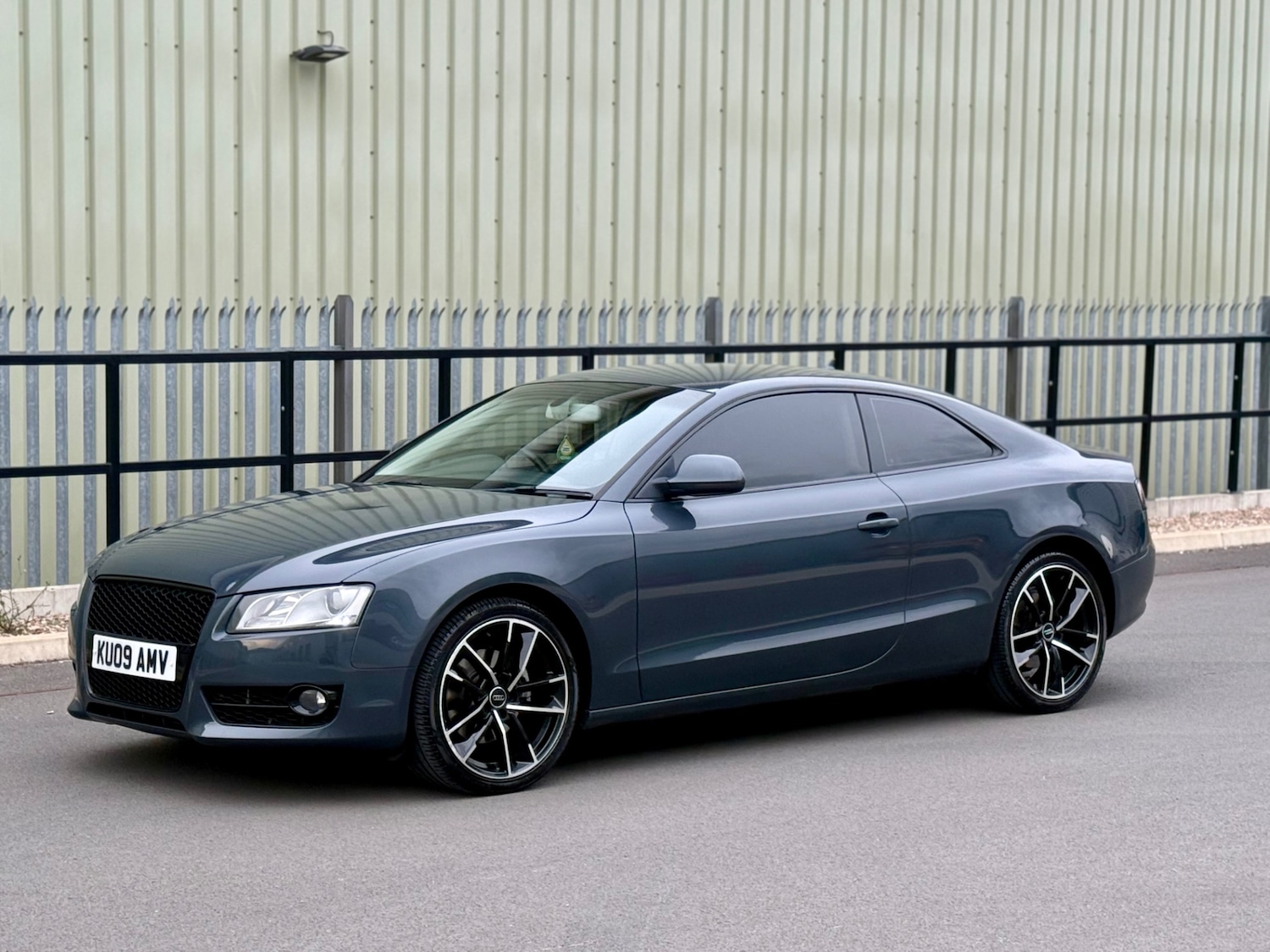 Used Audi A5 2009 for sale - 76114671: Photo 81