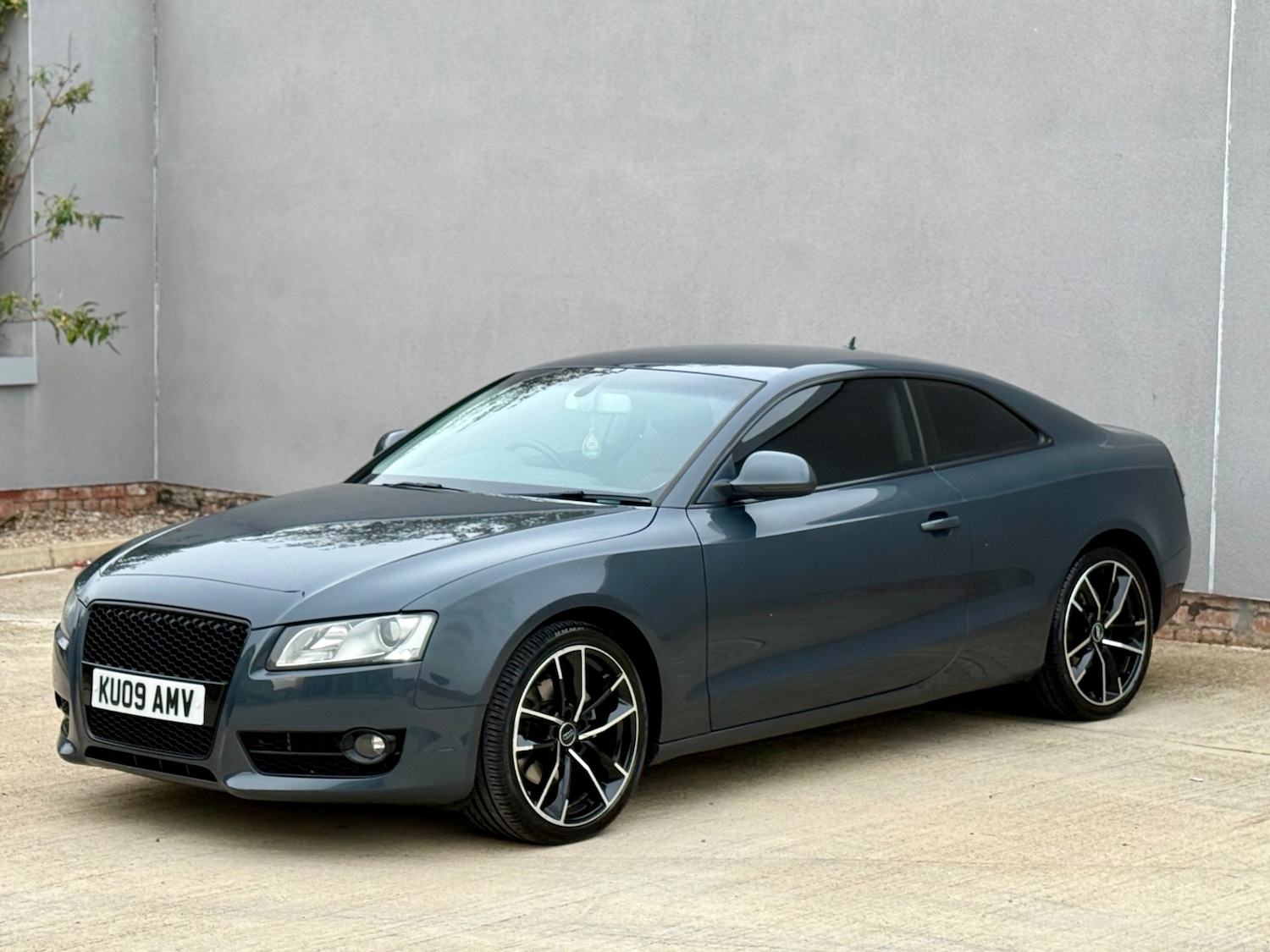Used Audi A5 2009 for sale - 76114671: Photo 85