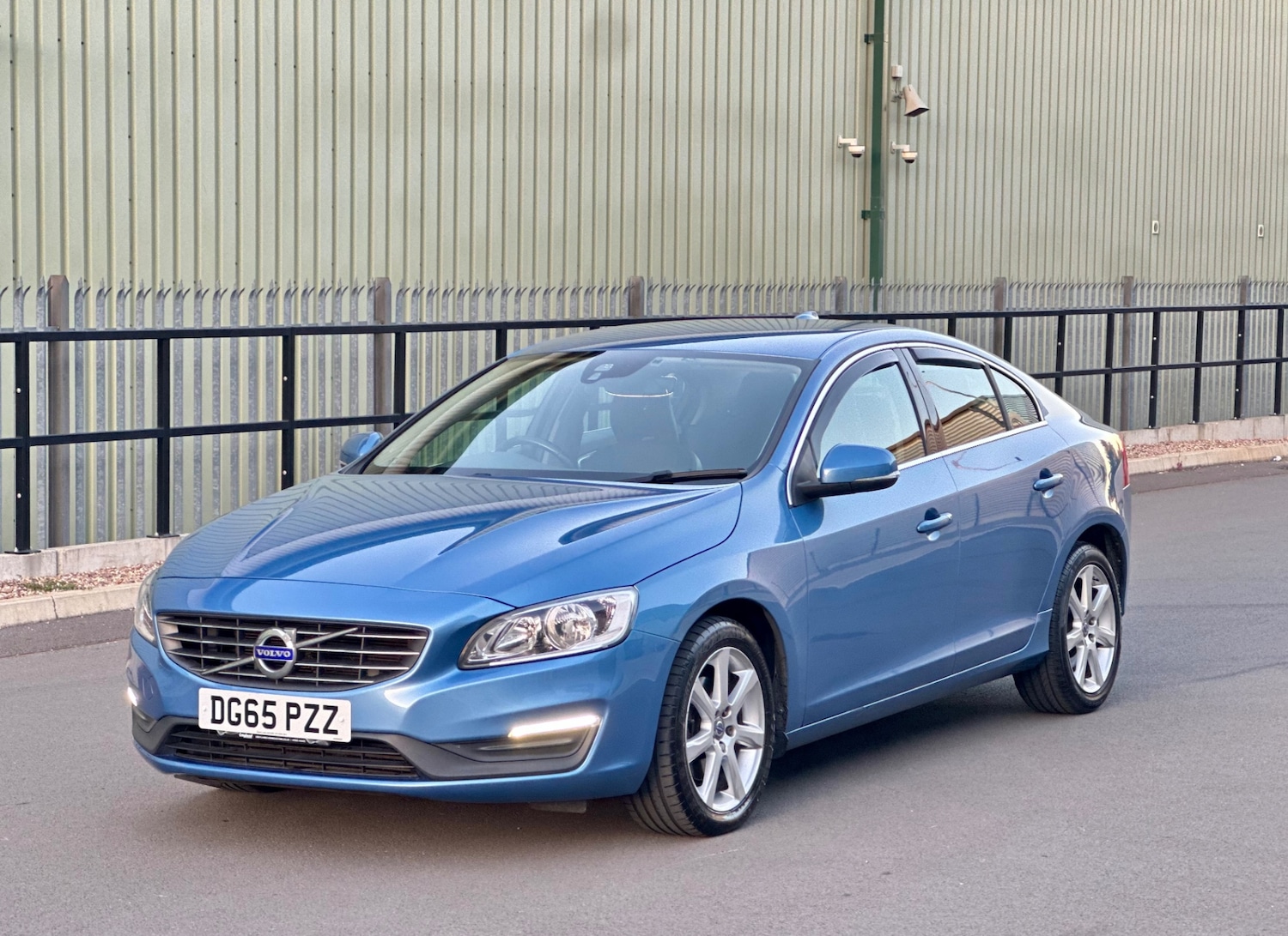 Used Volvo S60 2015 for sale - 76070614: Photo 22