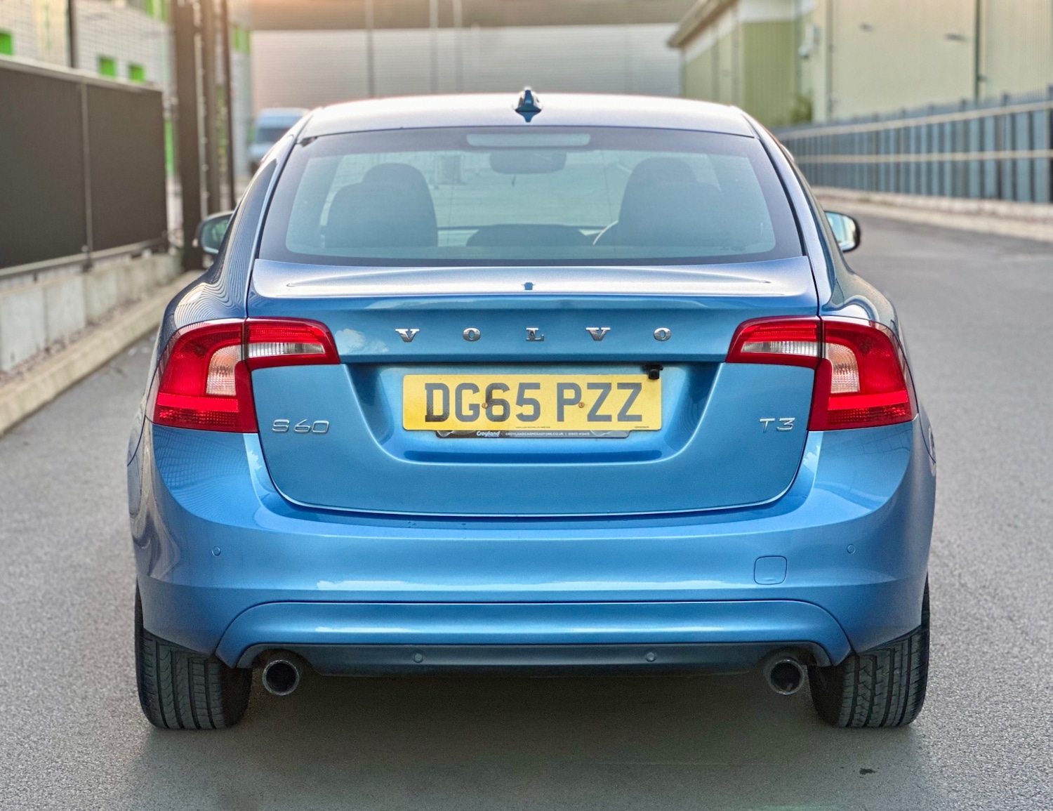 Used Volvo S60 2015 for sale - 76070614: Photo 26