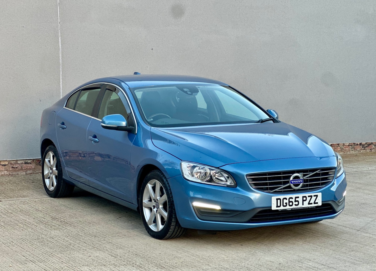 Used Volvo S60 2015 for sale - 76070614: Photo 29