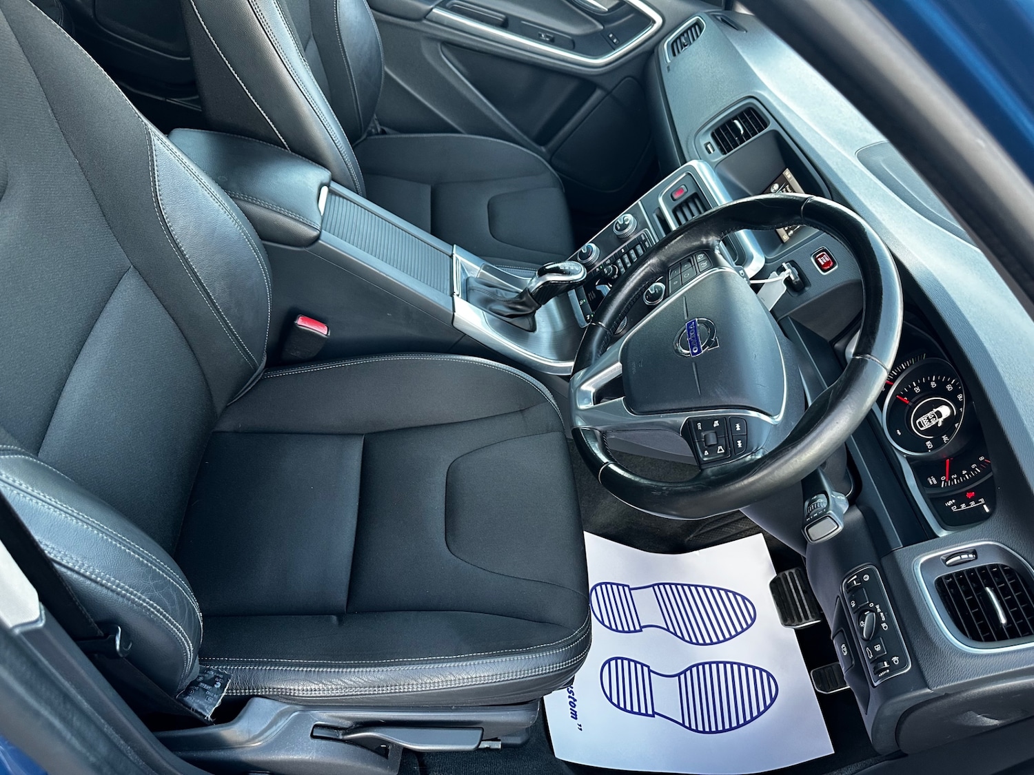 Used Volvo S60 2015 for sale - 76070614: Photo 32