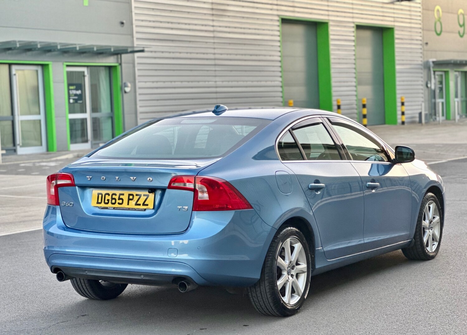 Used Volvo S60 2015 for sale - 76070614: Photo 38