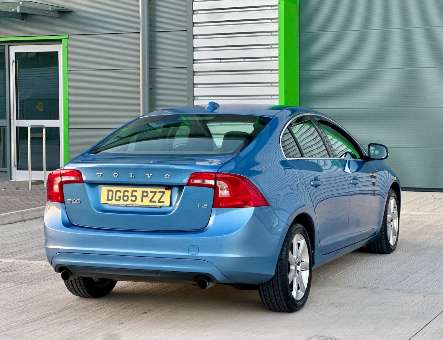 Used Volvo S60 2015 for sale - 76070614: Photo 39