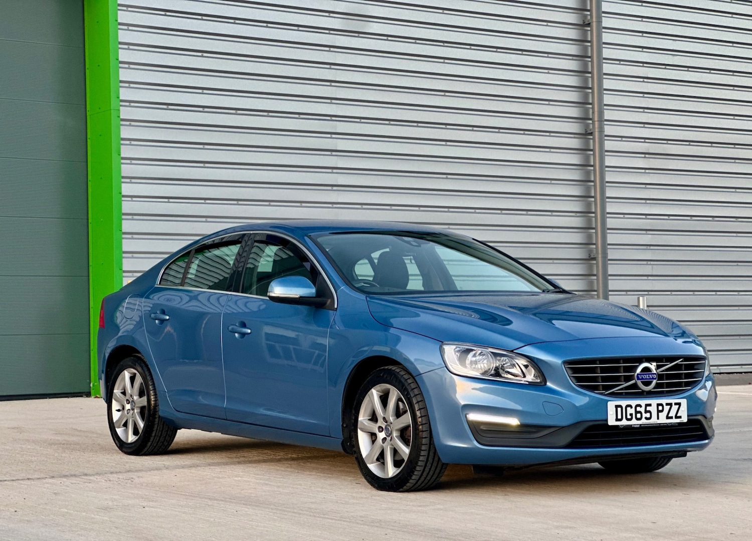 Used Volvo S60 2015 for sale - 76070614: Photo 44