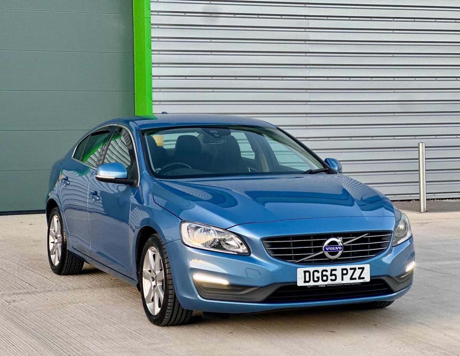 Used Volvo S60 2015 for sale - 76070614: Photo 45