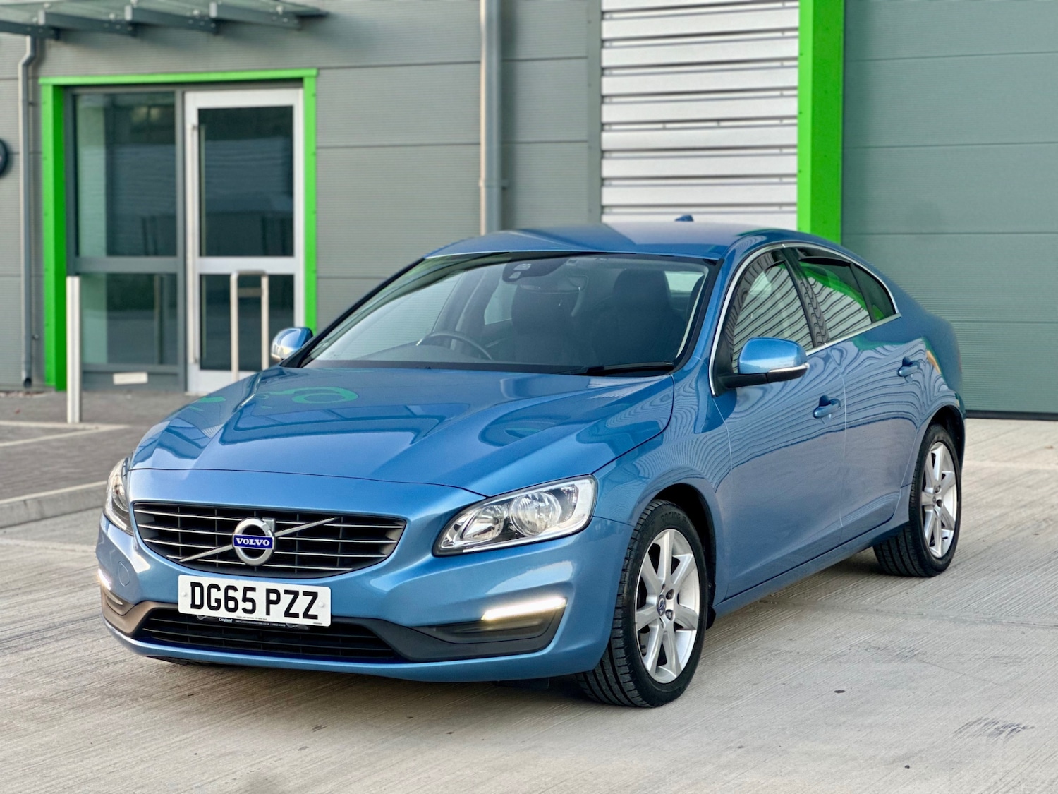 Used Volvo S60 2015 for sale - 76070614: Photo 48