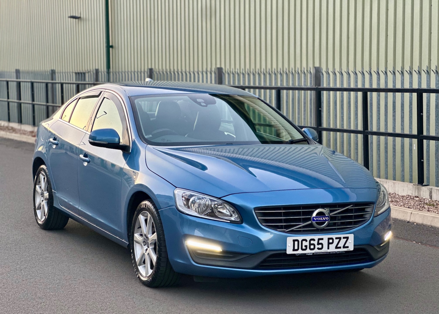 Used Volvo S60 2015 for sale - 76070614: Photo 56