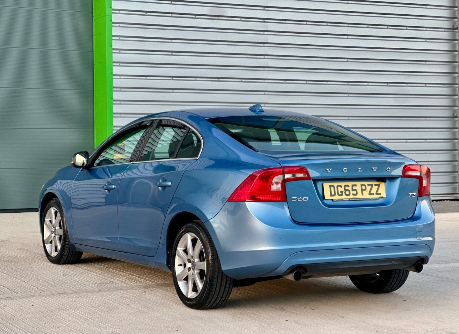 Used Volvo S60 2015 for sale - 76070614: Photo 6