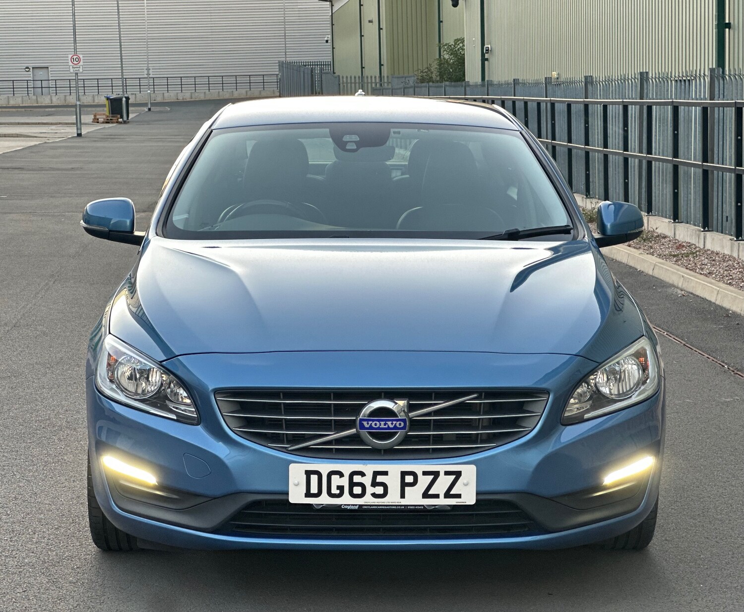 Used Volvo S60 2015 for sale - 76070614: Photo 60